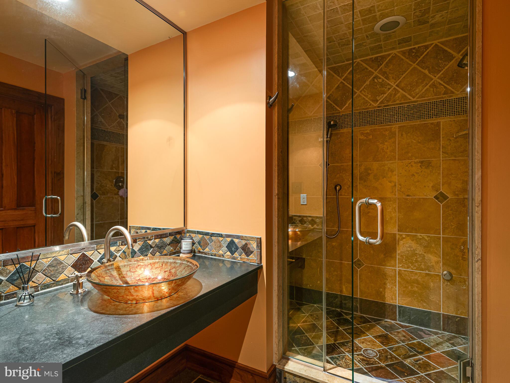 ROSSMORE - Residential