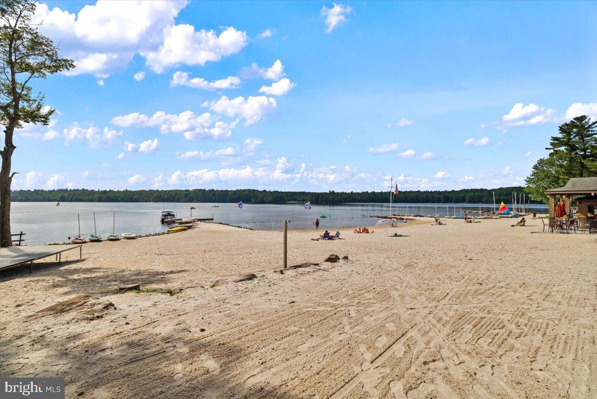 LAKE NAOMI - Residential