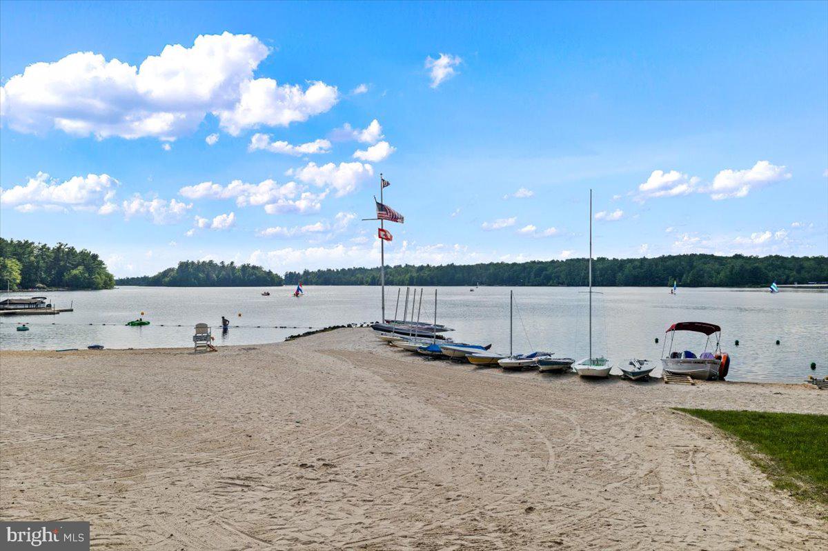 LAKE NAOMI - Residential