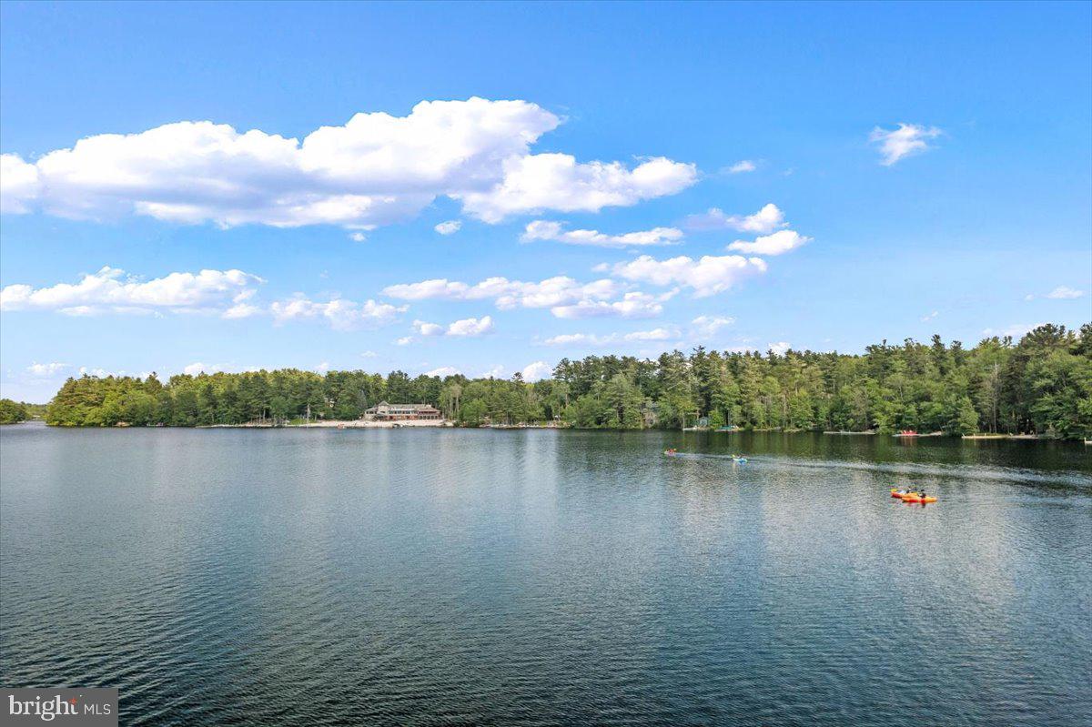 LAKE NAOMI - Residential