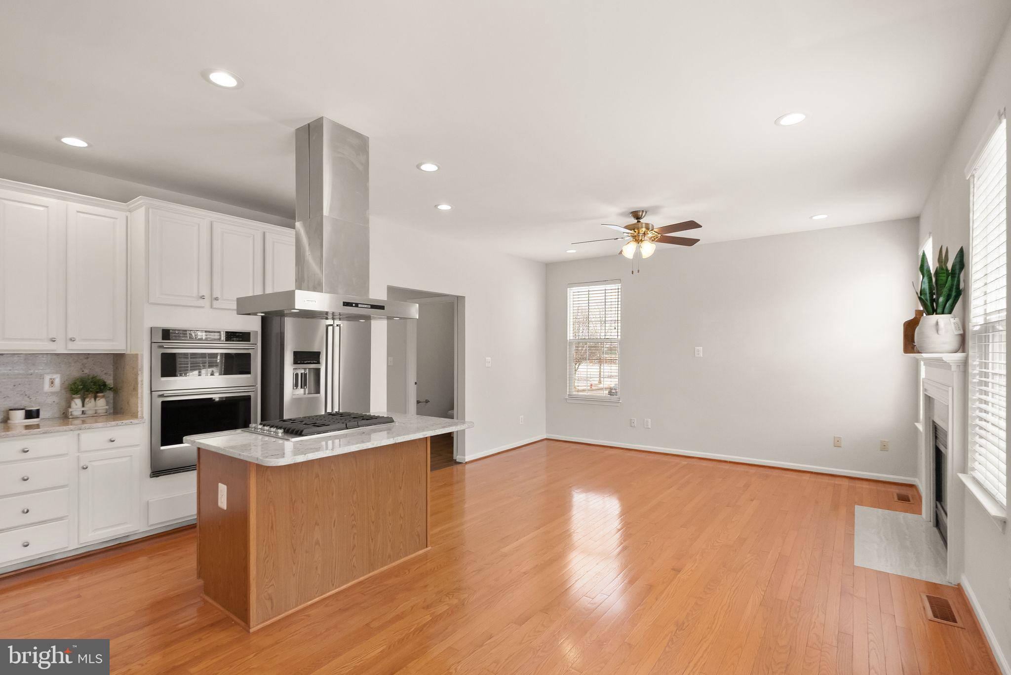 SOUTH RIDING - Residential