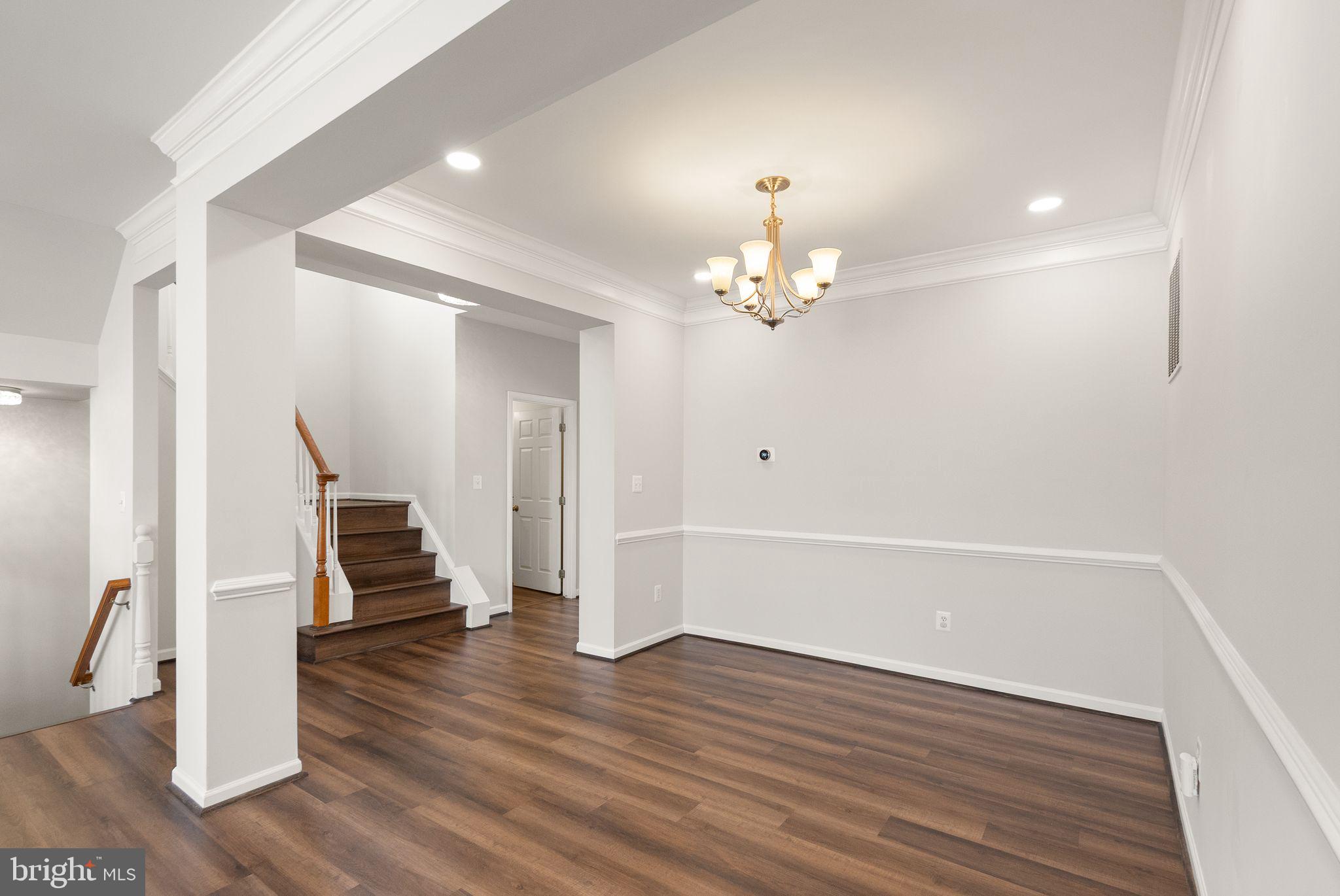 SOUTH RIDING - Residential