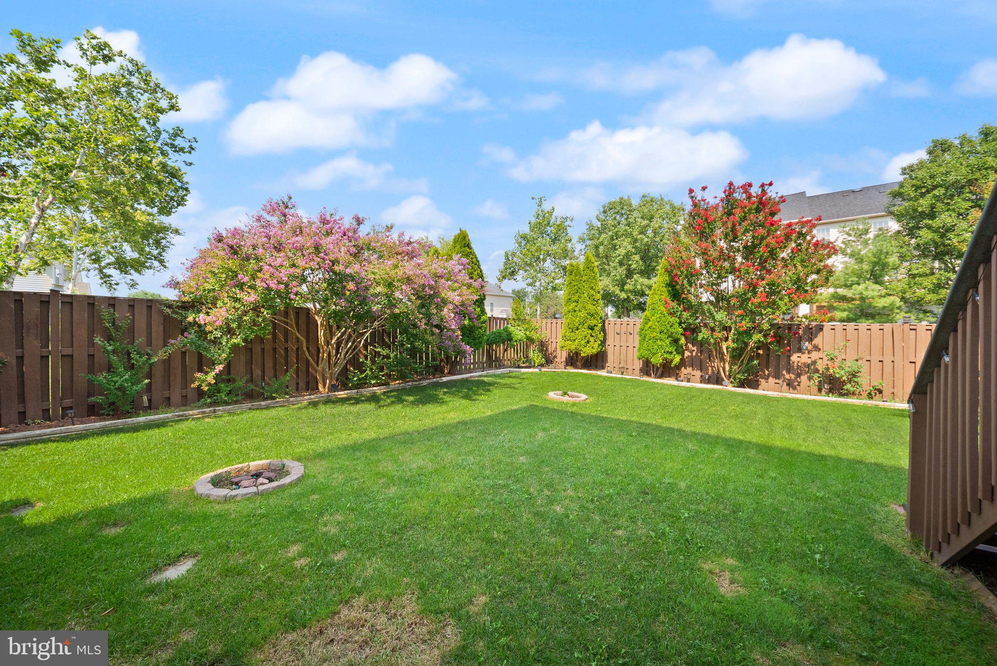 SOUTH RIDING - Residential