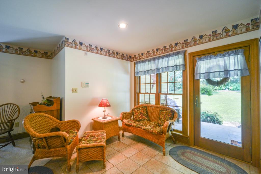 LITTLE BRITAIN - Residential