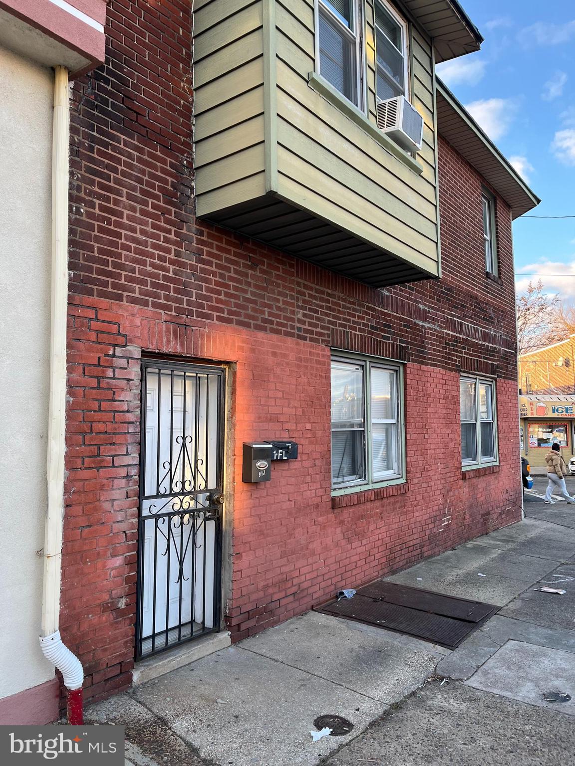 FRANKFORD - Residential Income