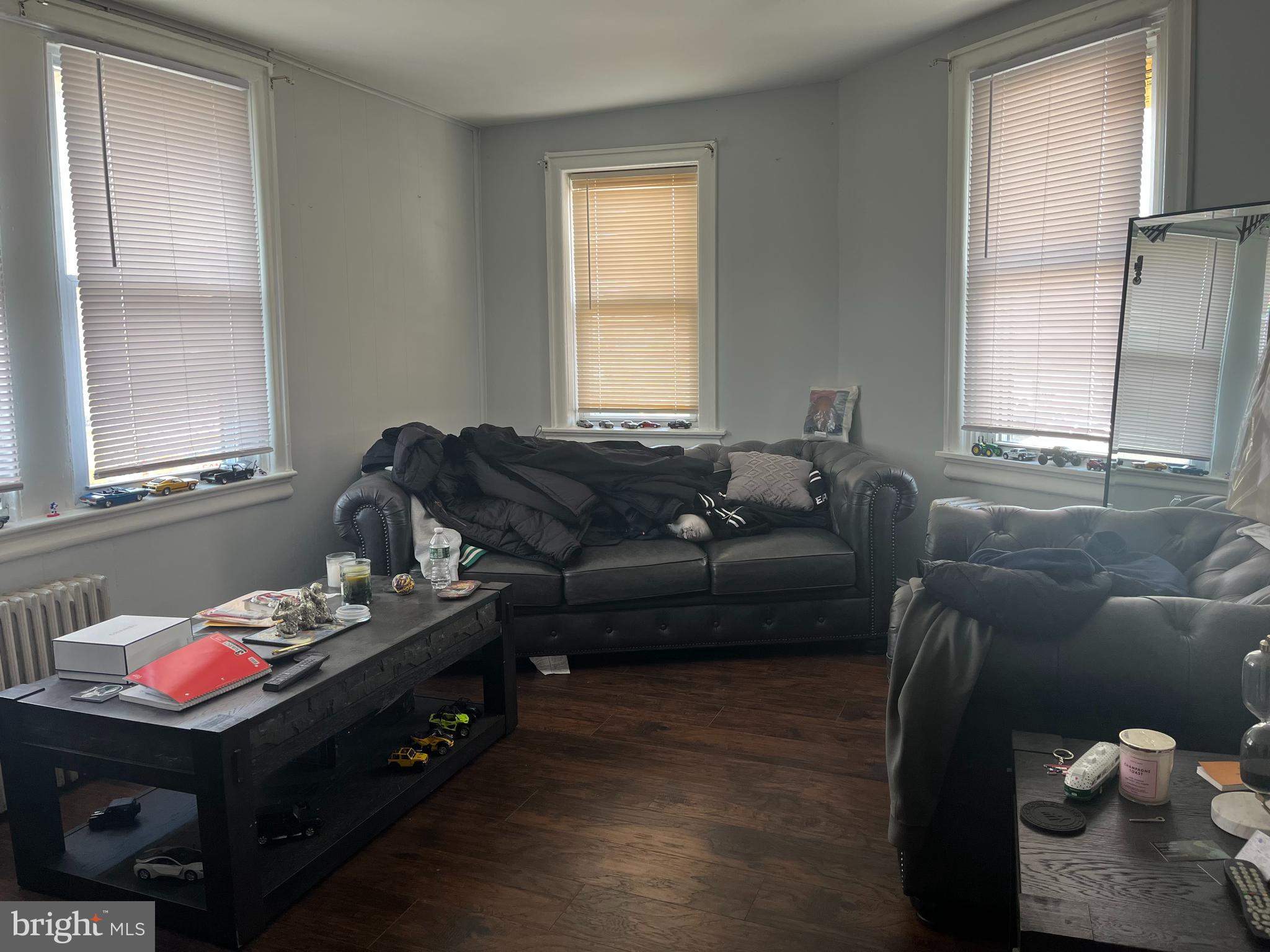 FRANKFORD - Residential Income