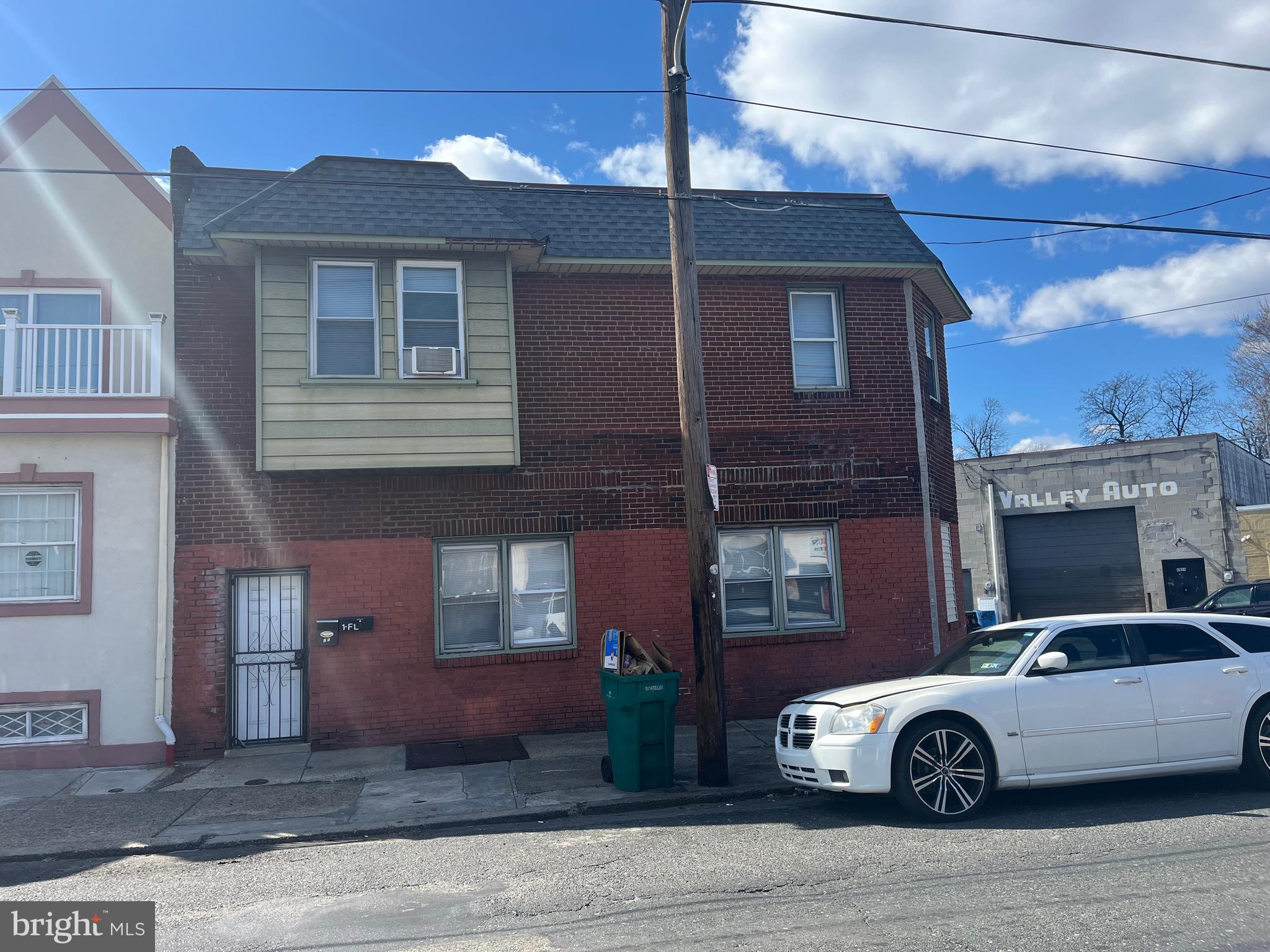 FRANKFORD - Residential Income