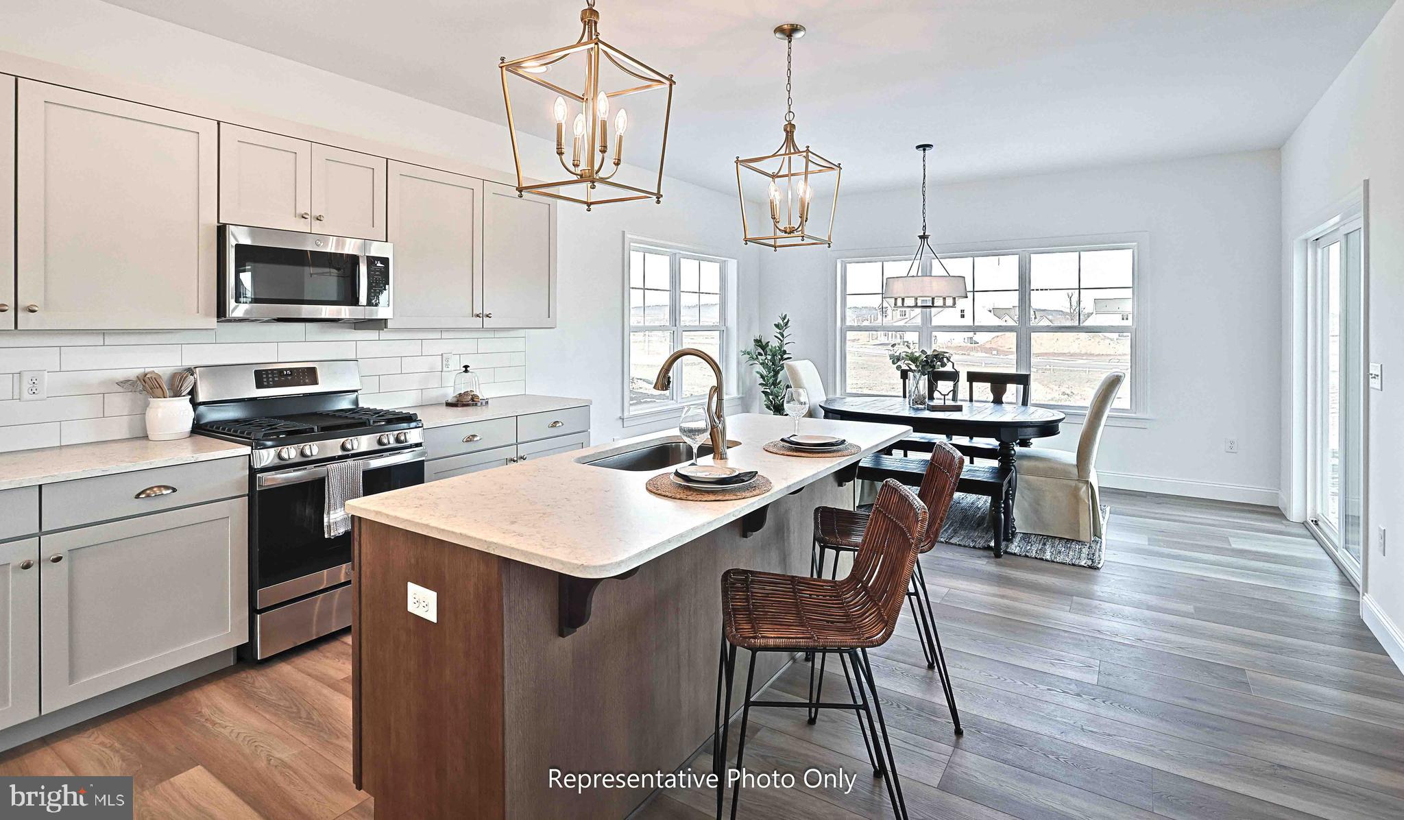 WALTON HILL - Residential