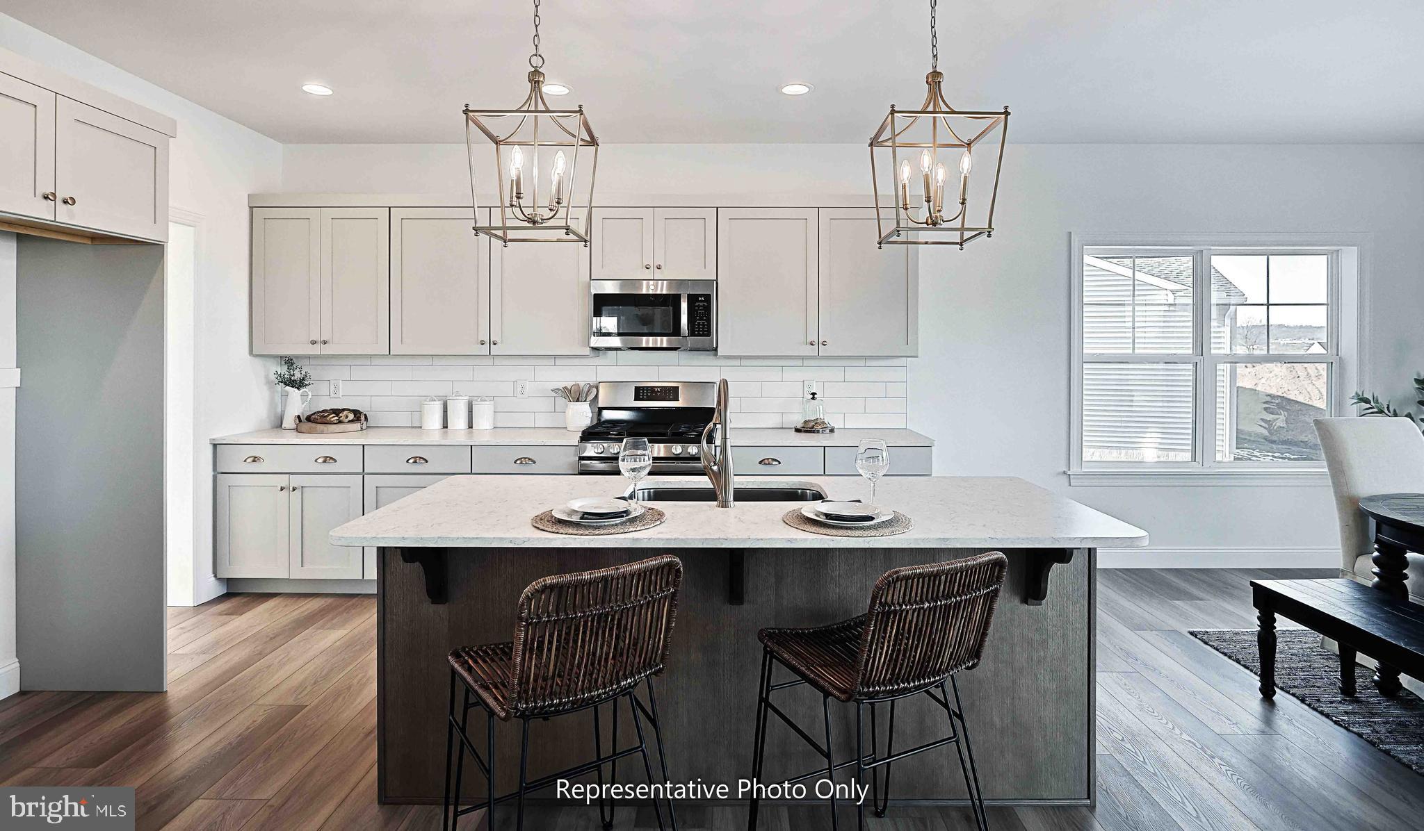 WALTON HILL - Residential