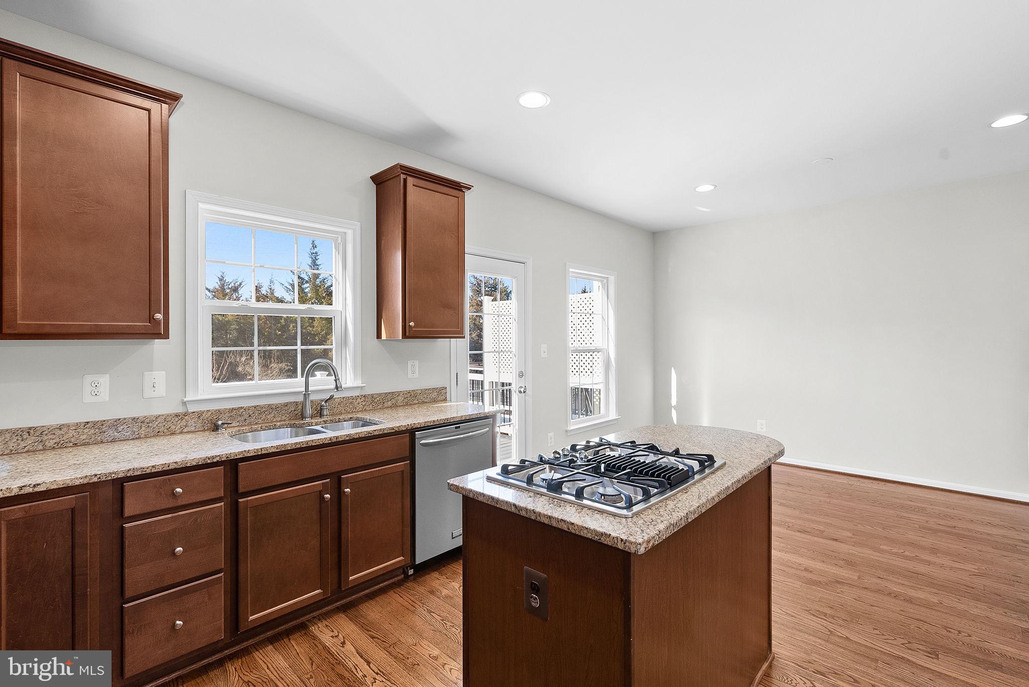 STONE RIDGE SOUTH - Residential