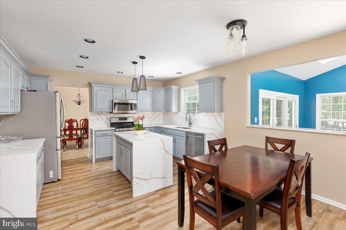 BRIDLEWOOD - Residential