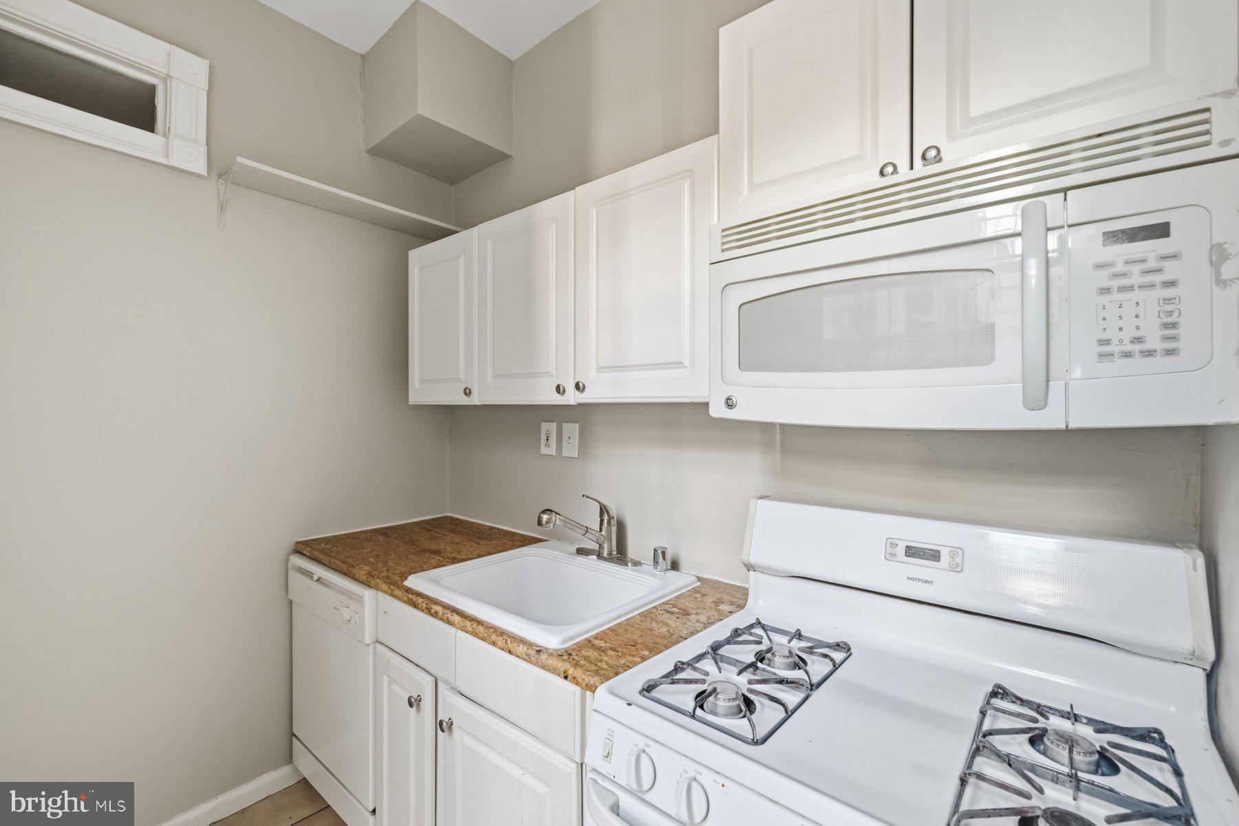 BOLTON HILL HISTORIC DISTRICT - Commercial Sale