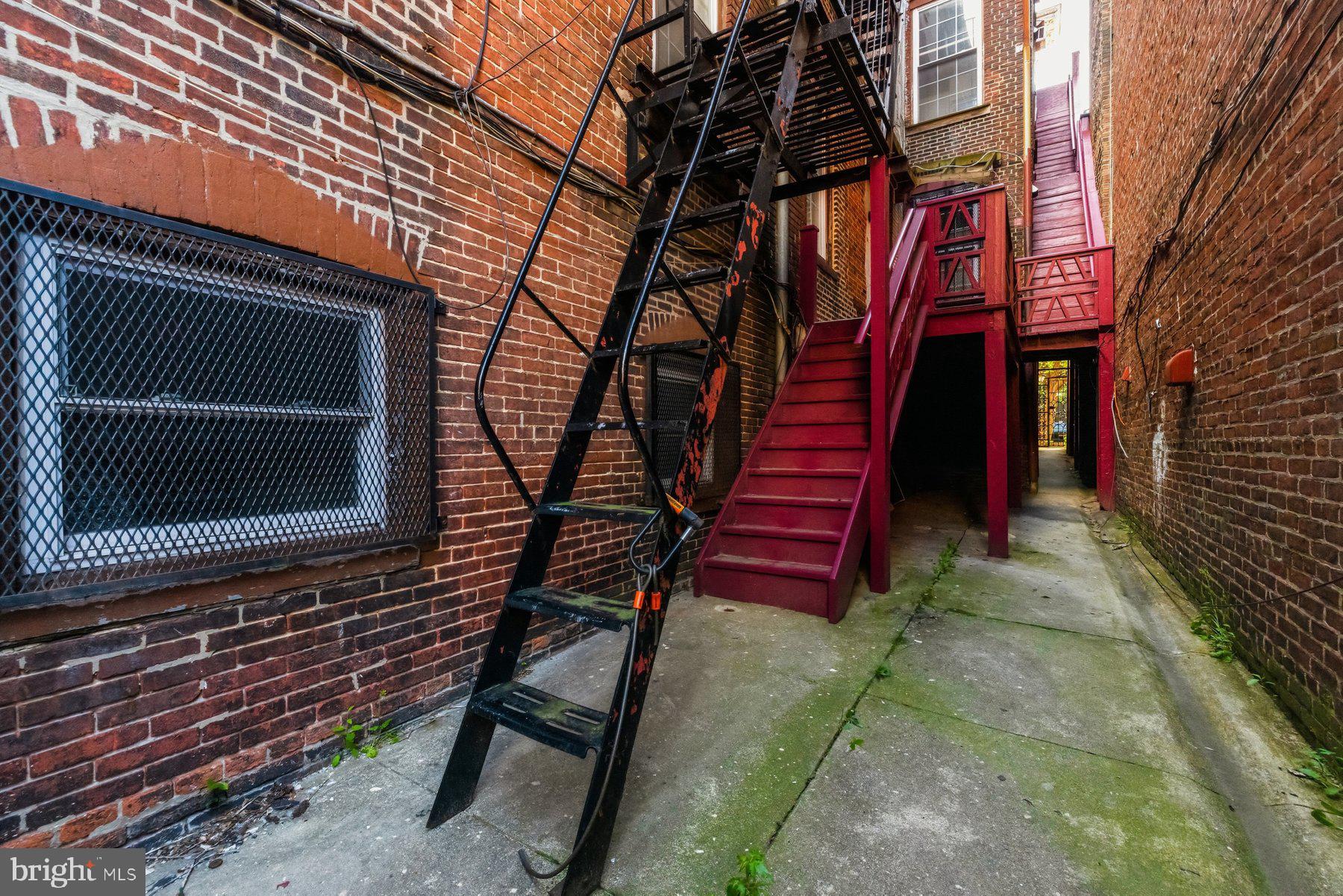 BOLTON HILL HISTORIC DISTRICT - Commercial Sale