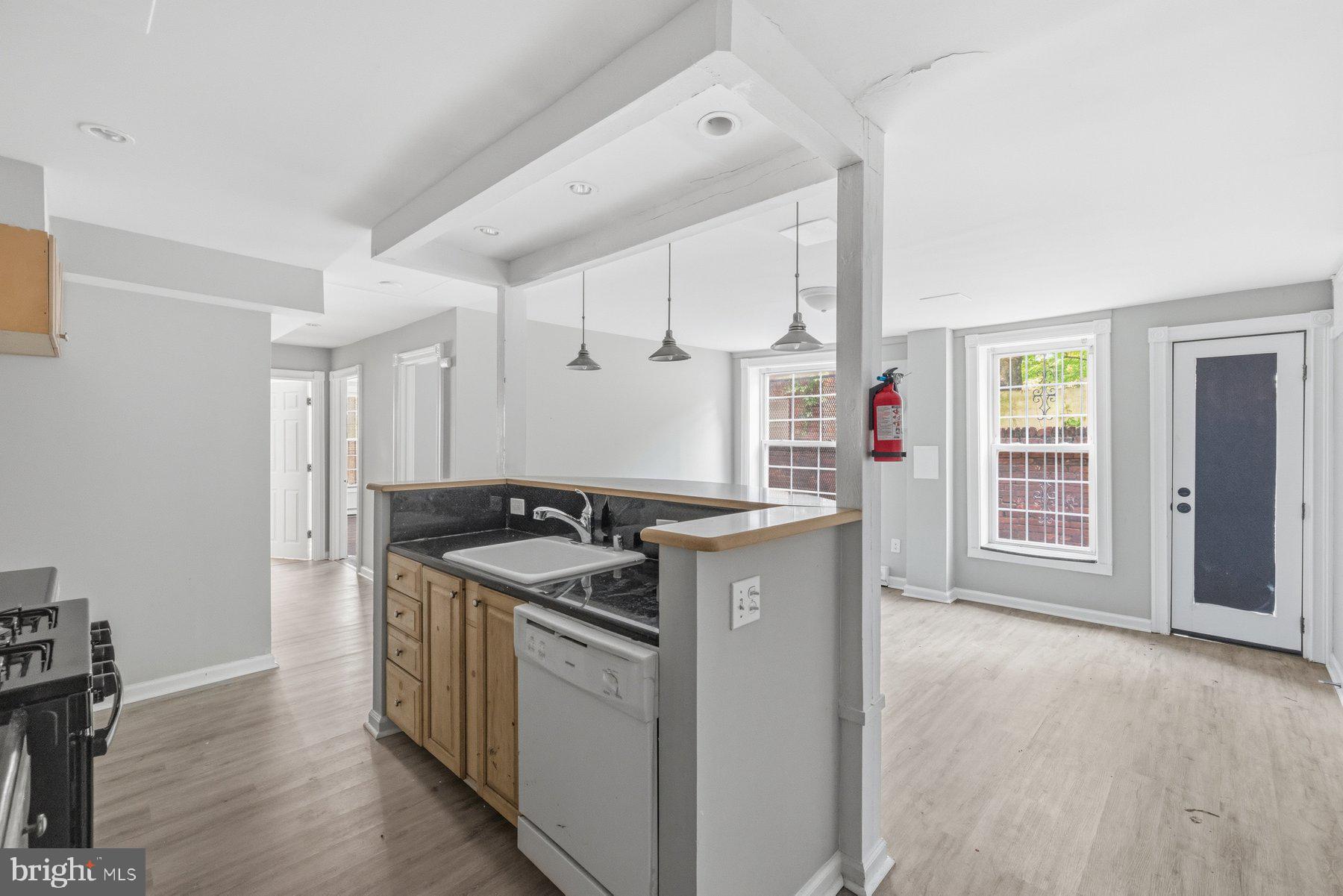 BOLTON HILL HISTORIC DISTRICT - Commercial Sale