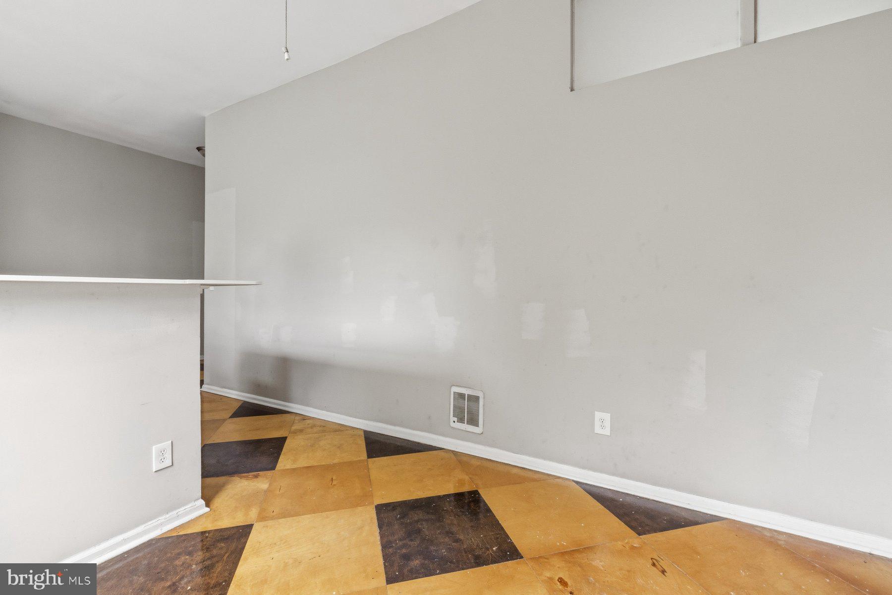 BOLTON HILL HISTORIC DISTRICT - Commercial Sale