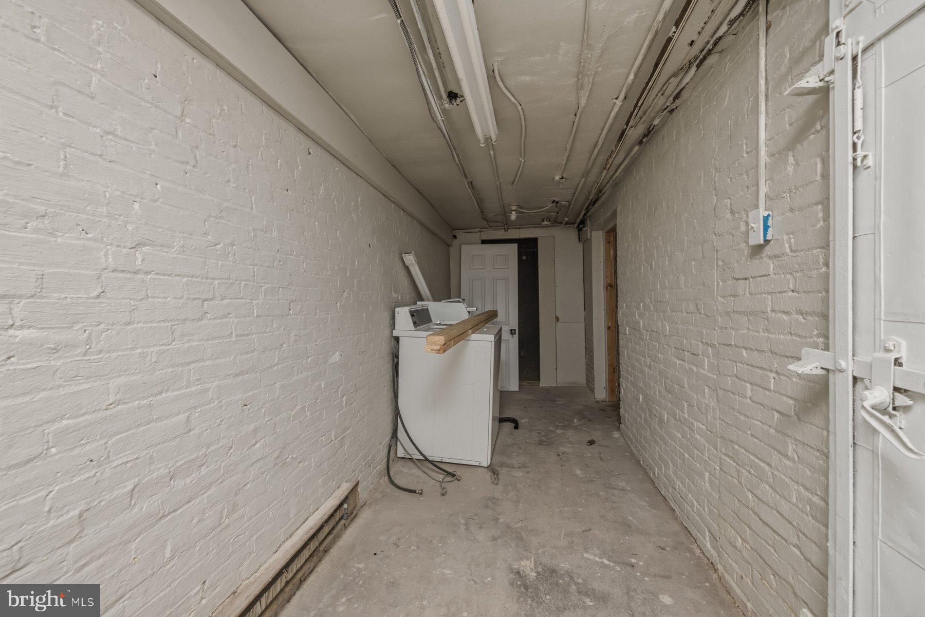 BOLTON HILL HISTORIC DISTRICT - Commercial Sale