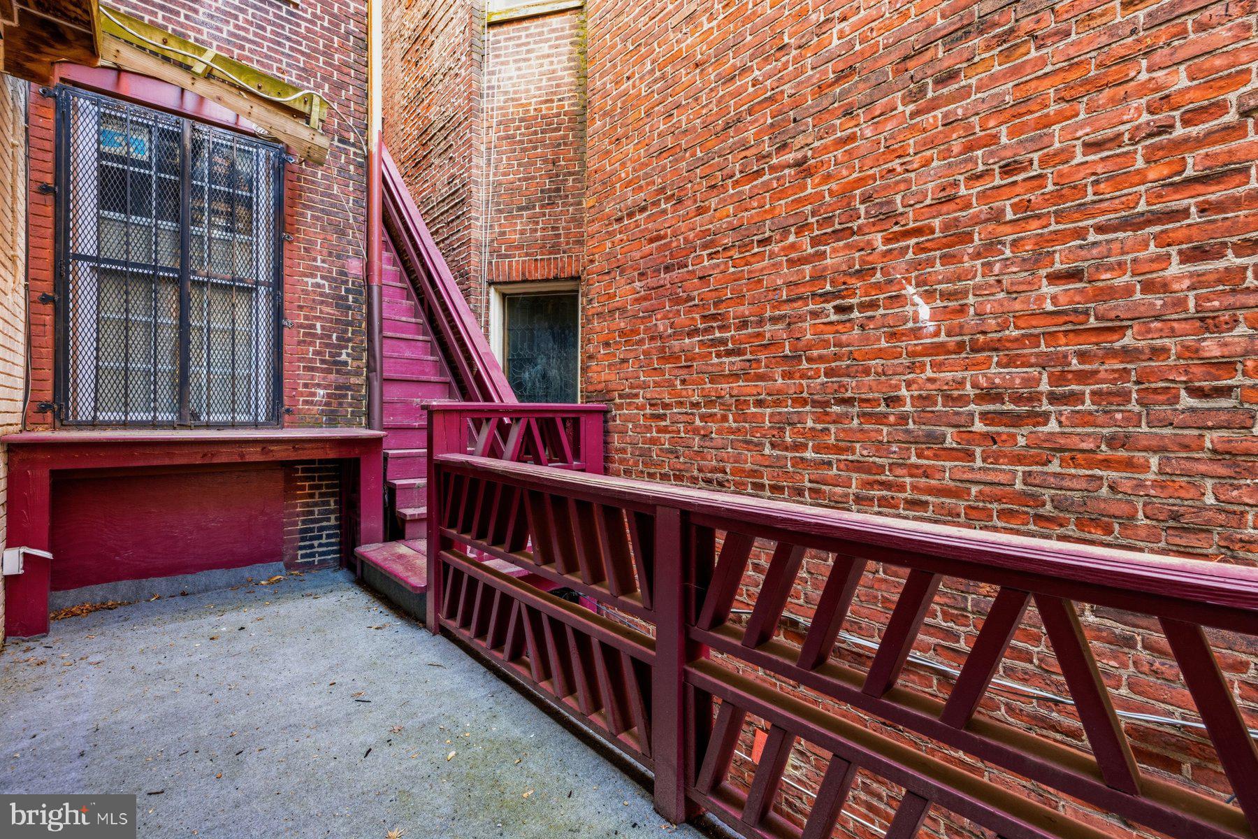 BOLTON HILL HISTORIC DISTRICT - Commercial Sale