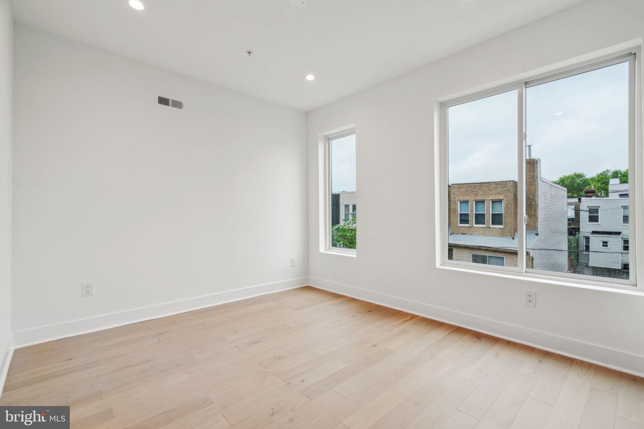 GRAYS FERRY - Residential