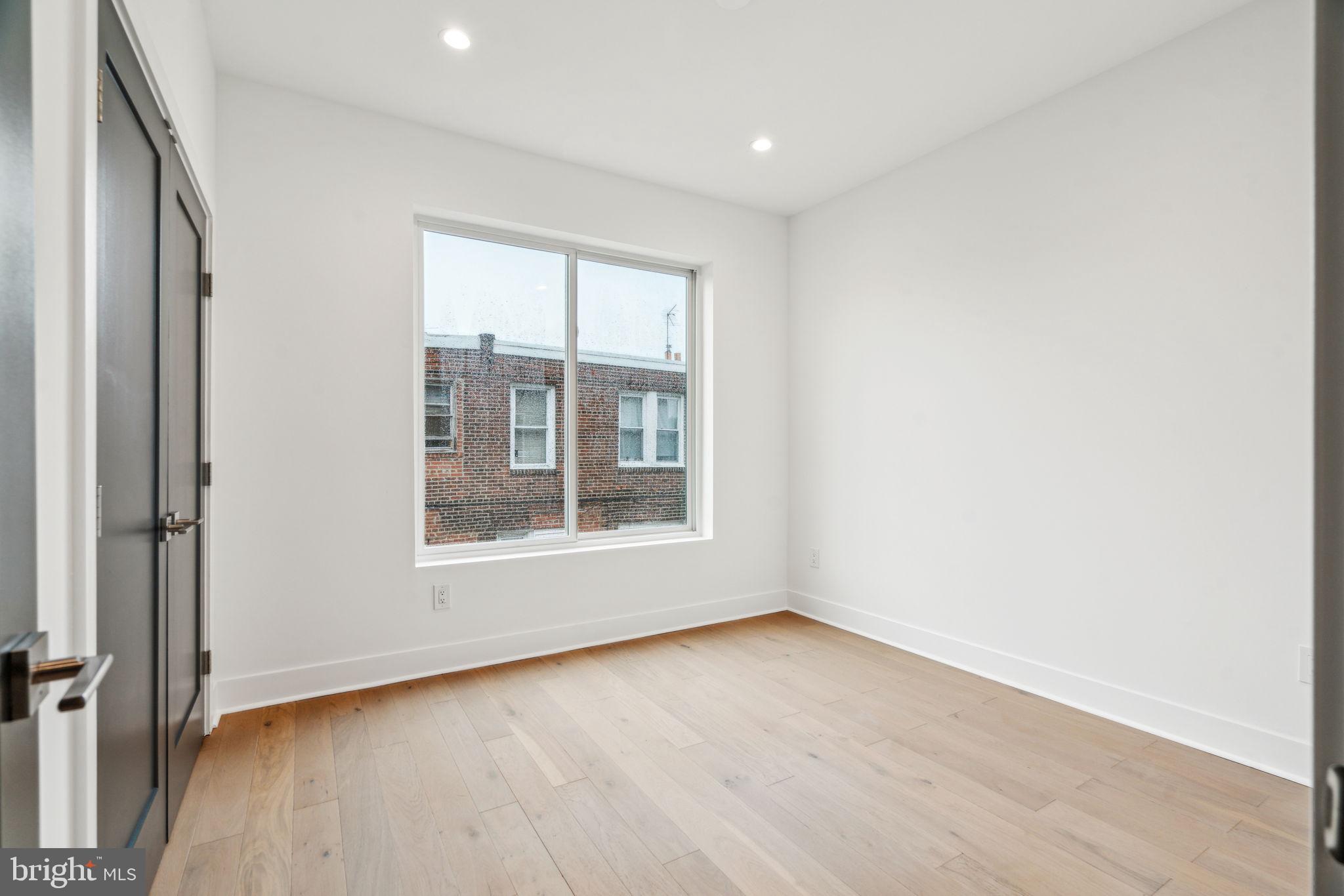 GRAYS FERRY - Residential