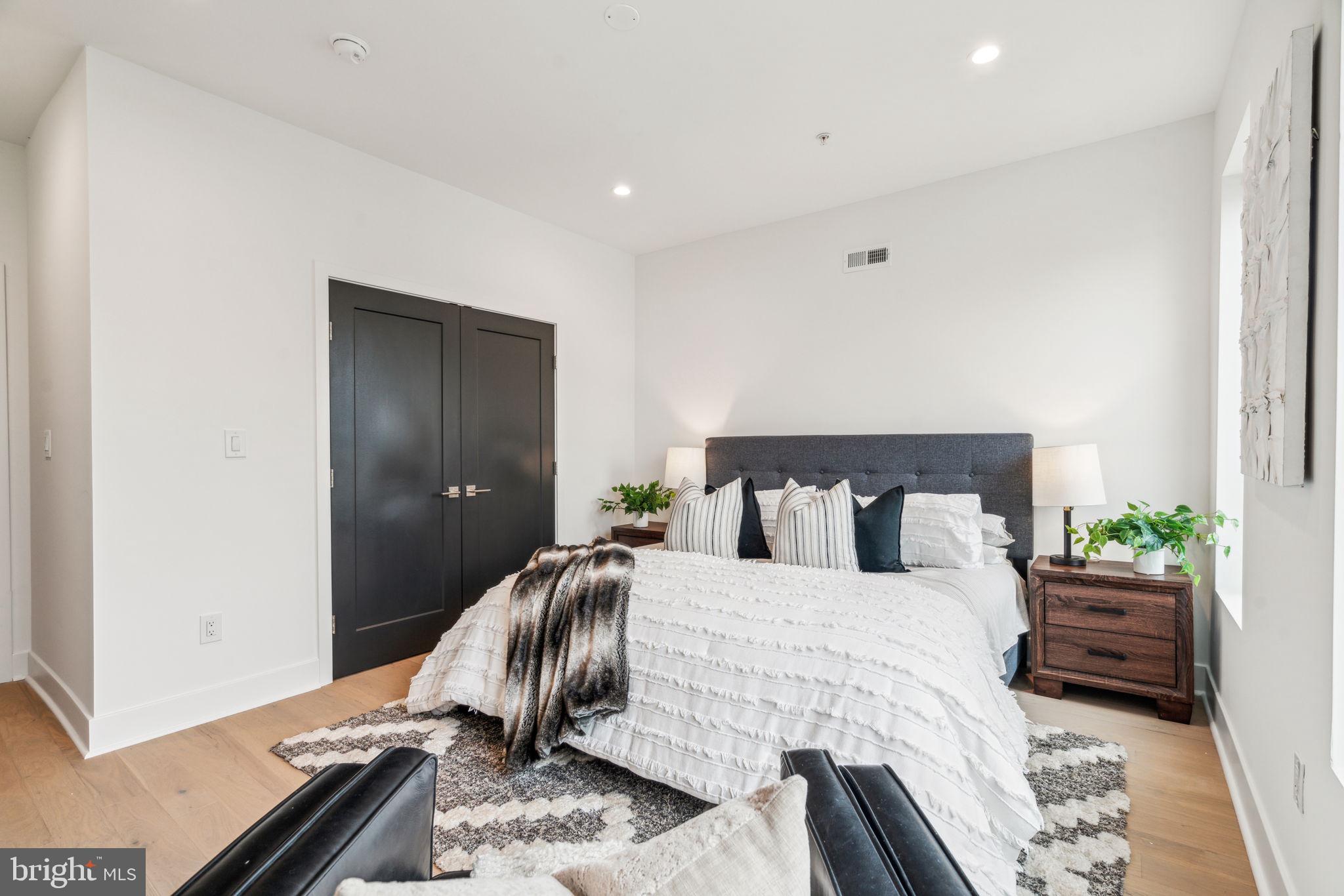 GRAYS FERRY - Residential