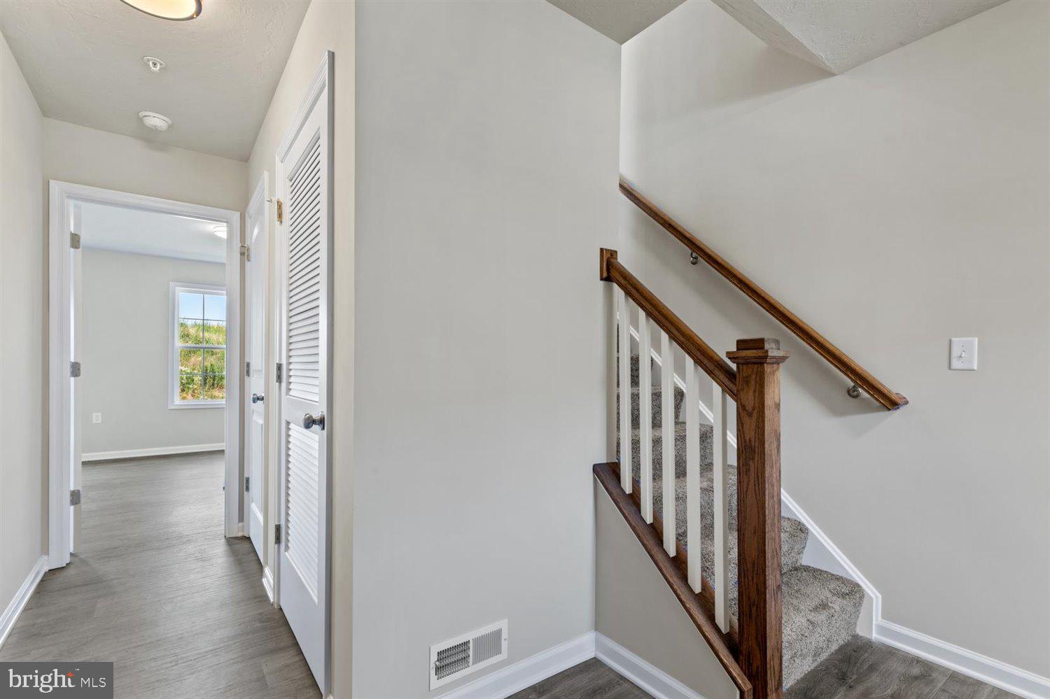 HUDSON RIDGE - Residential