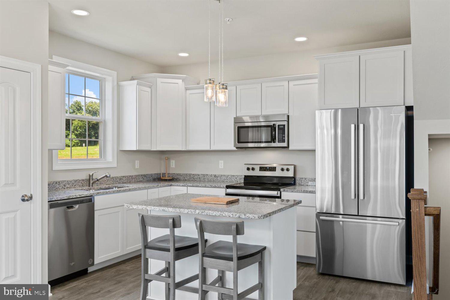HUDSON RIDGE - Residential