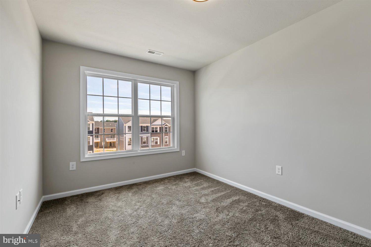 HUDSON RIDGE - Residential