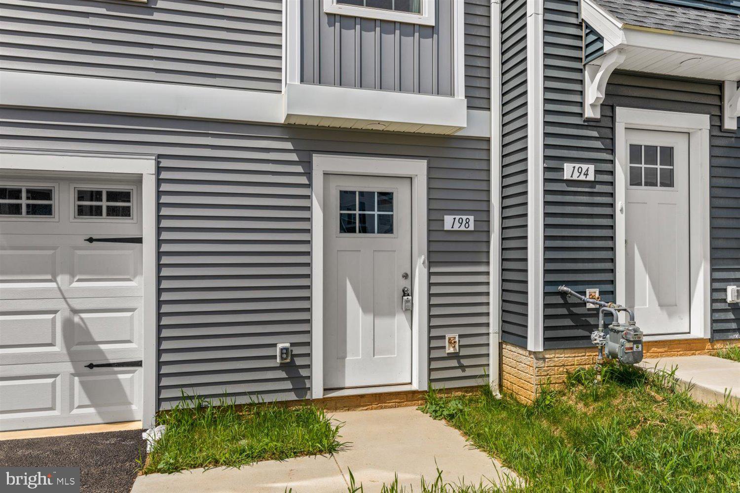 HUDSON RIDGE - Residential