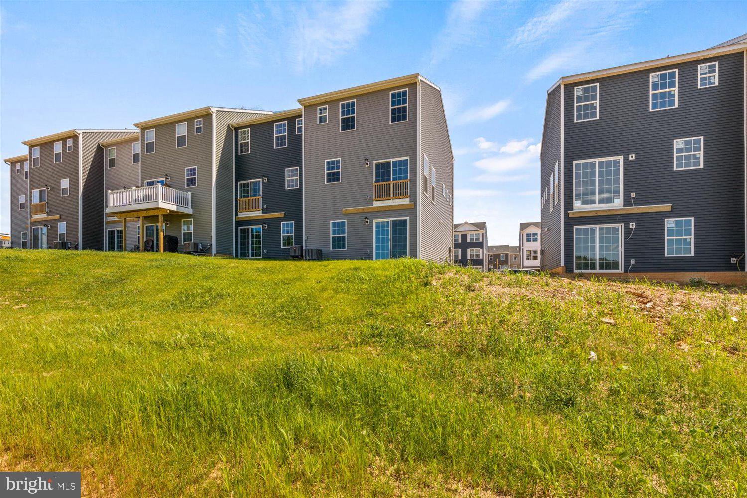 HUDSON RIDGE - Residential