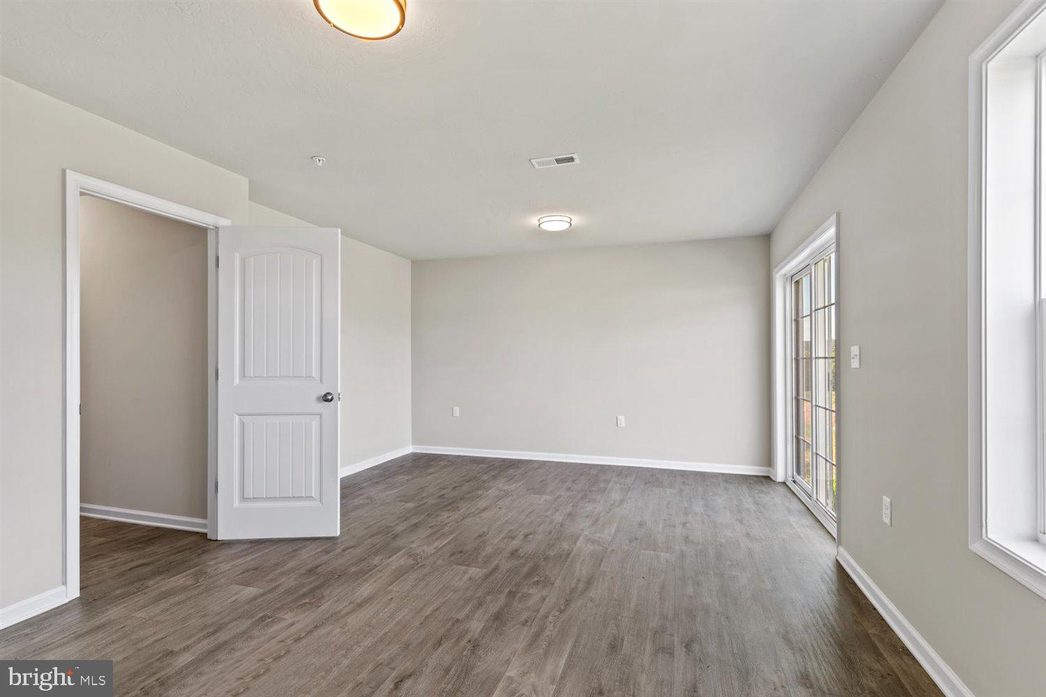 HUDSON RIDGE - Residential