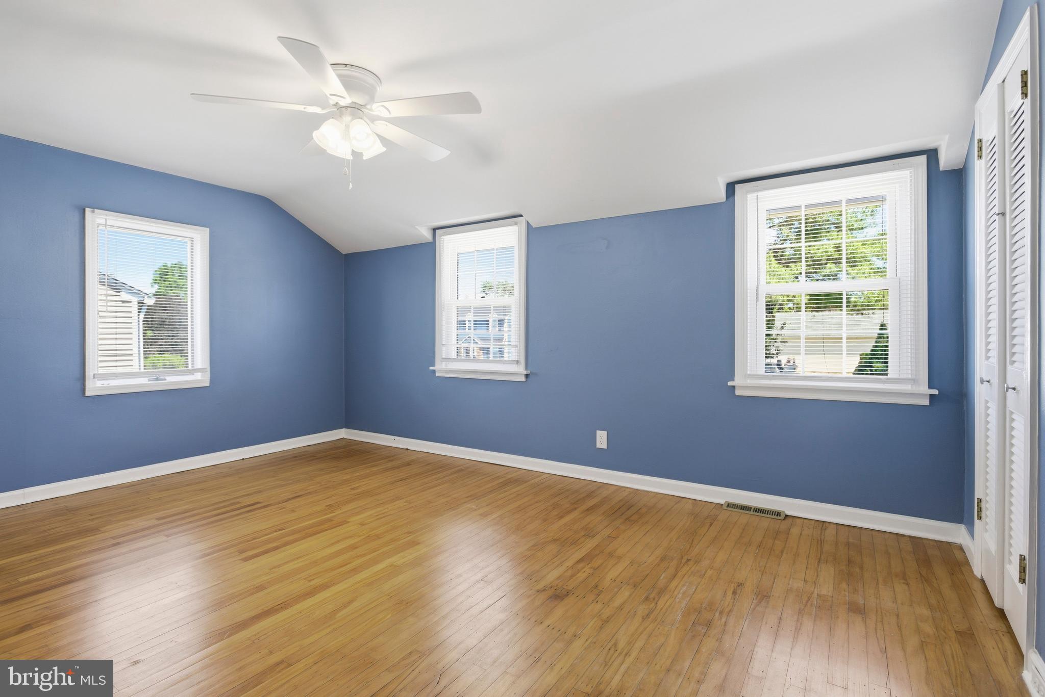 ARONIMINK ESTATES - Residential