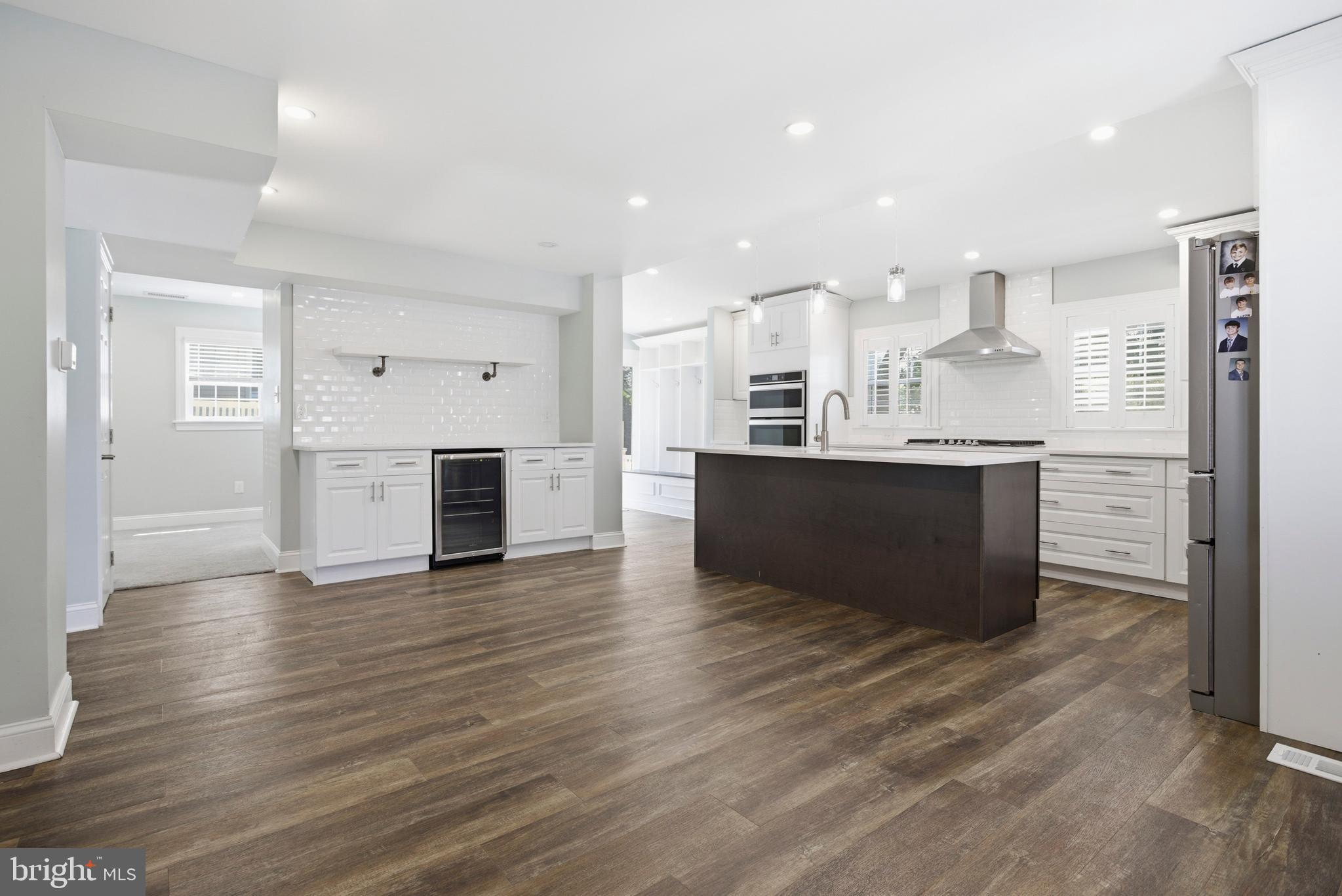 ARONIMINK ESTATES - Residential