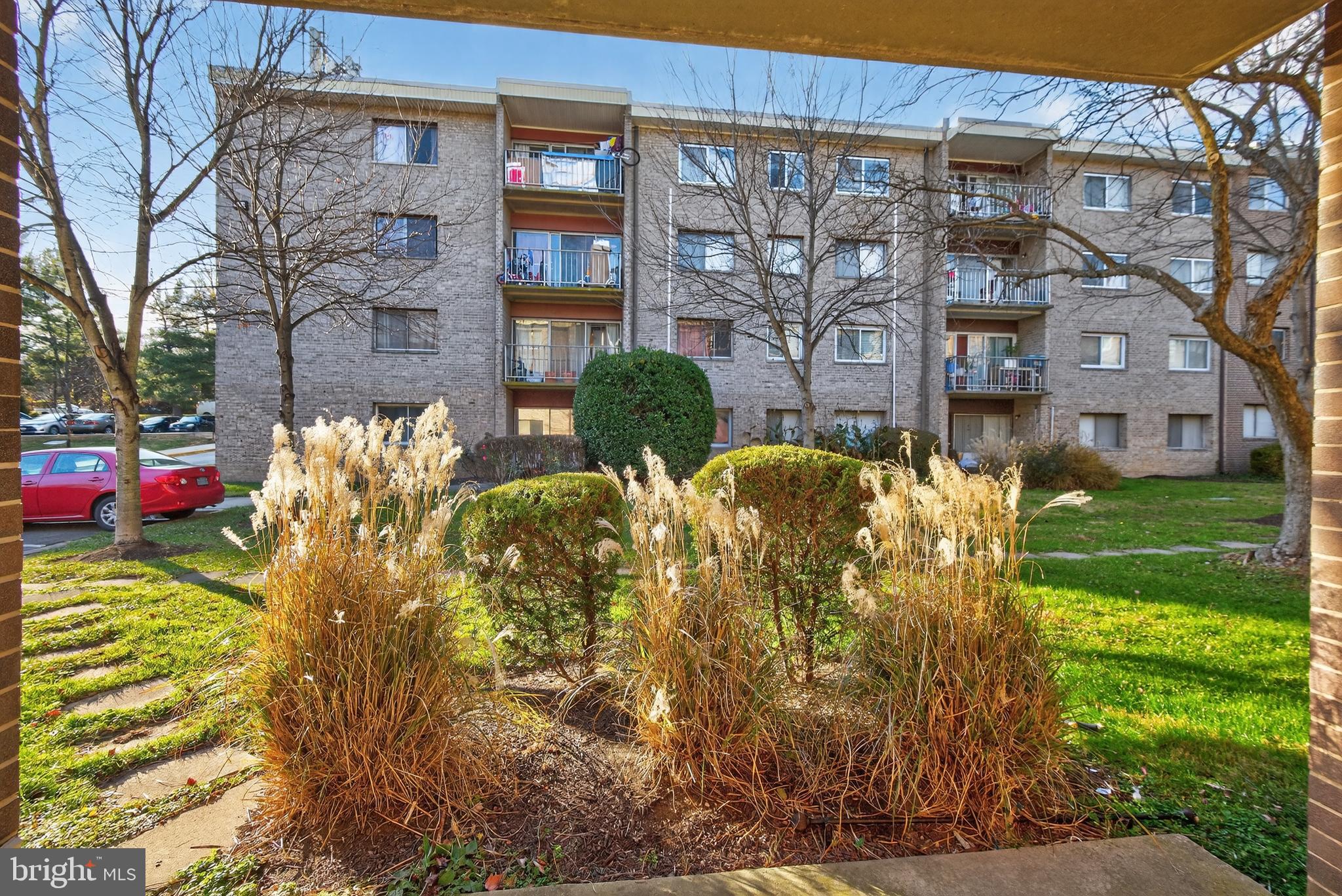 GRAND BEL MANOR - Residential