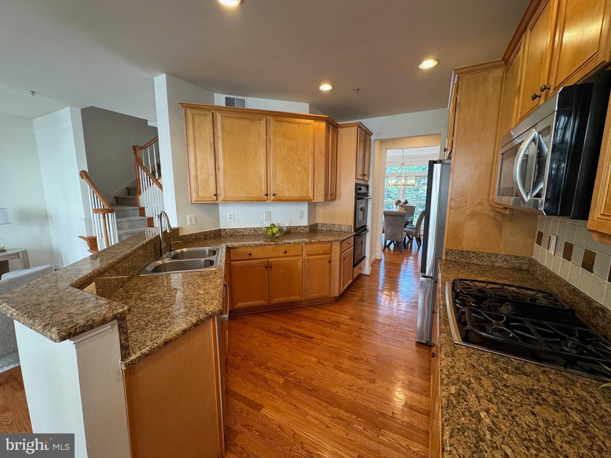 MCLEAN RIDGE - Residential Lease