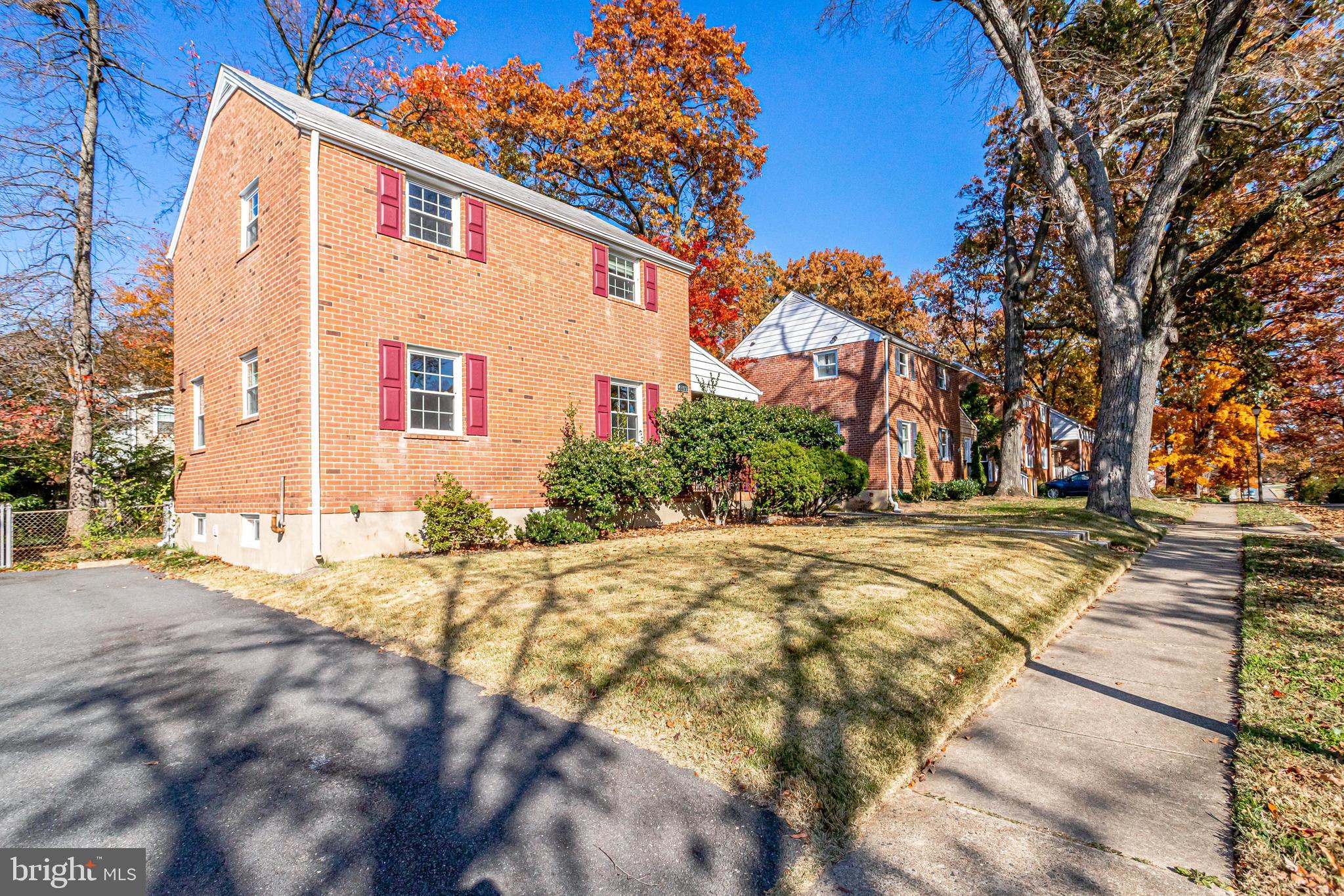 ARLINGTON FOREST - Residential Lease