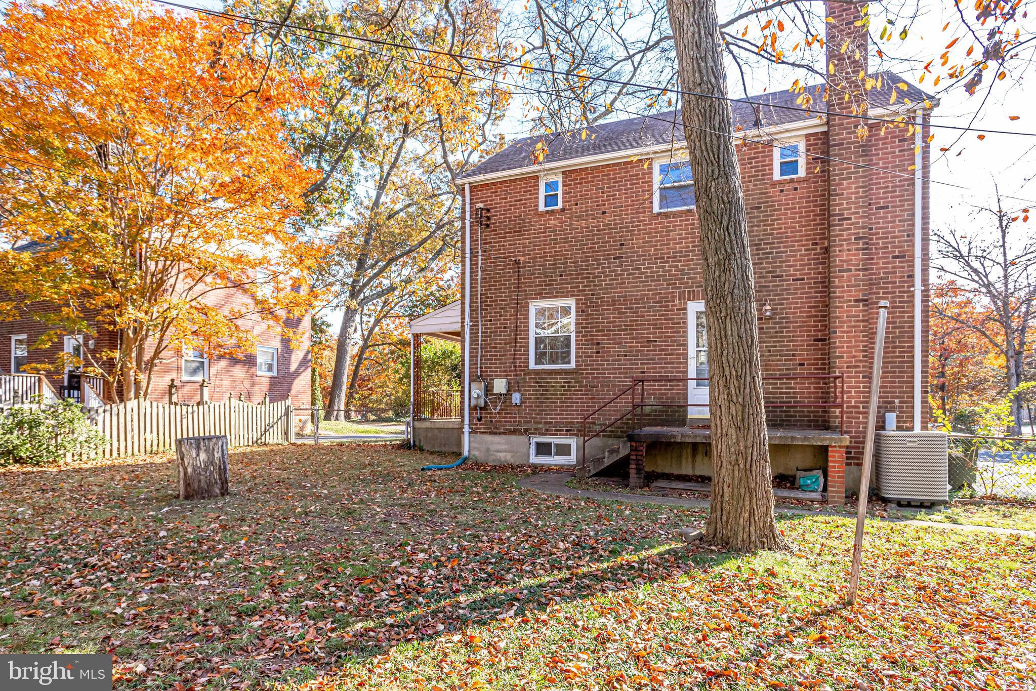 ARLINGTON FOREST - Residential Lease