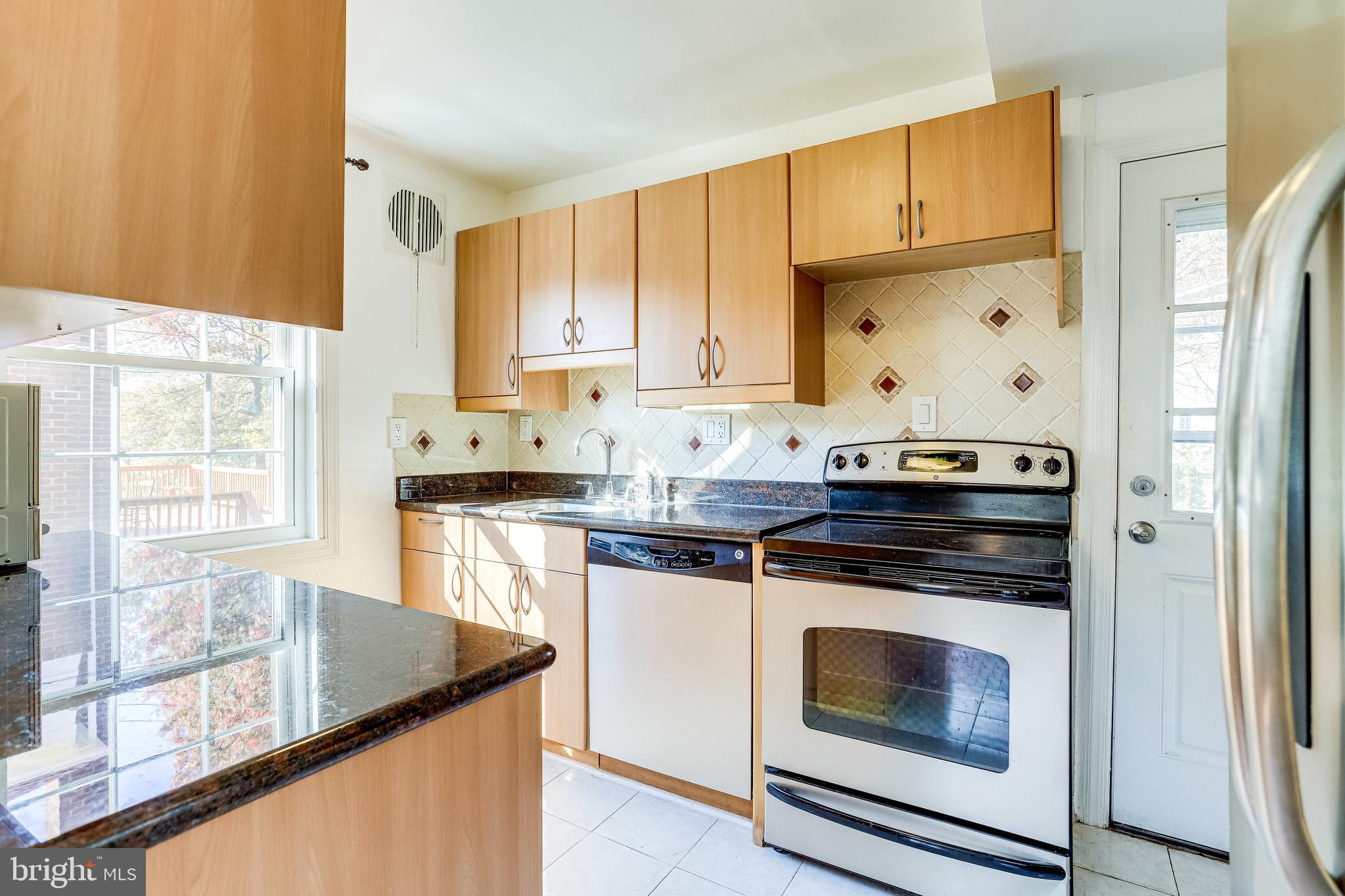 ARLINGTON FOREST - Residential Lease