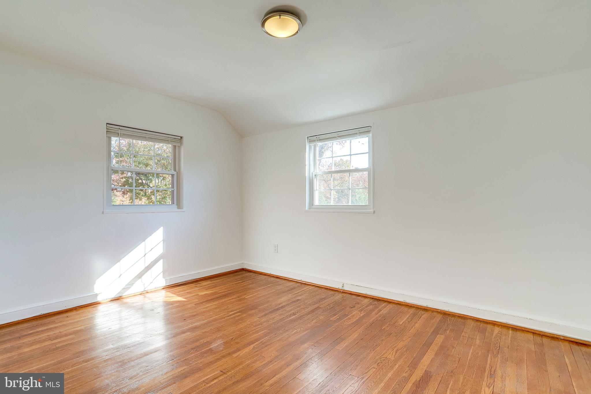 ARLINGTON FOREST - Residential Lease