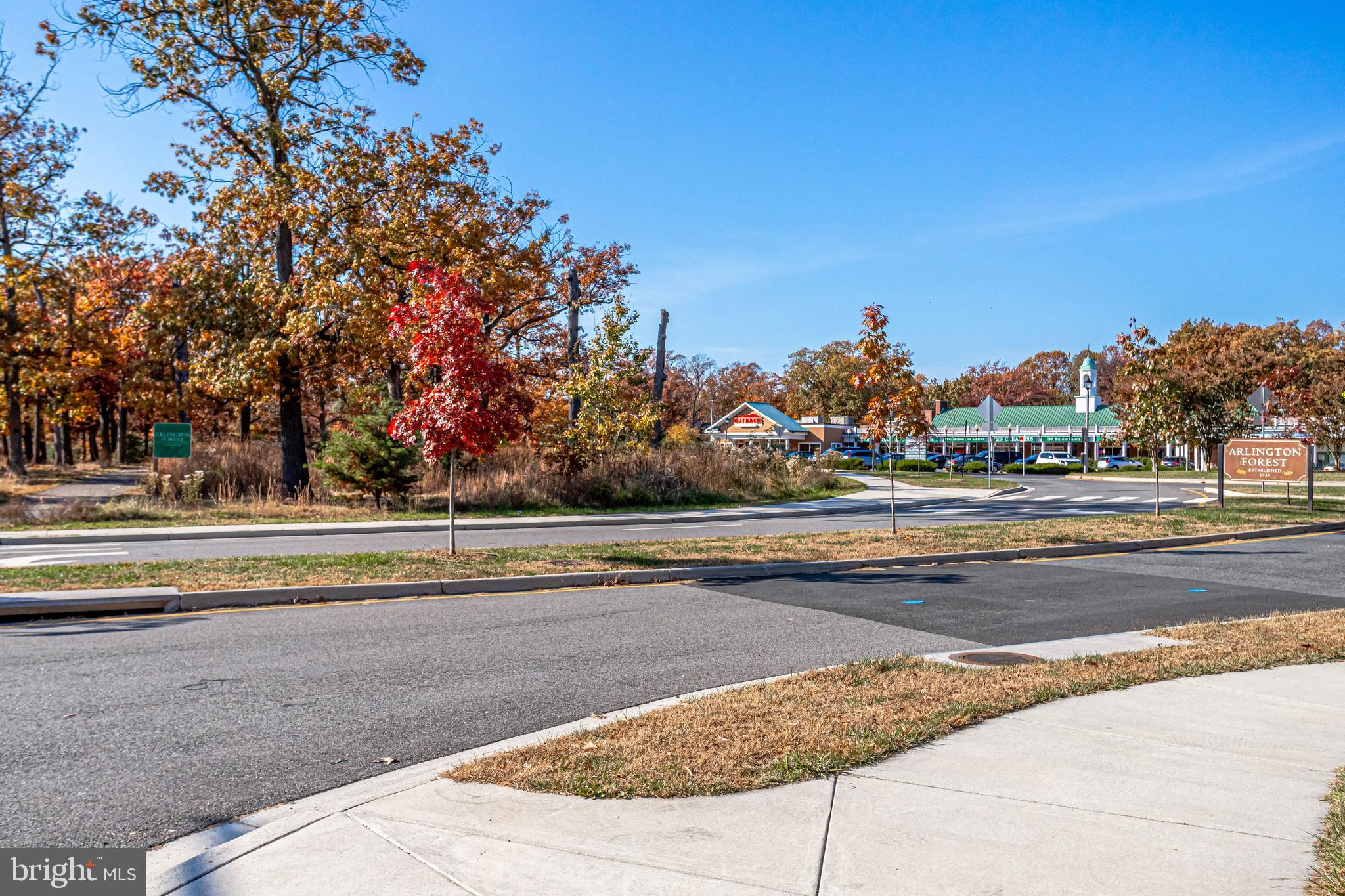 ARLINGTON FOREST - Residential Lease