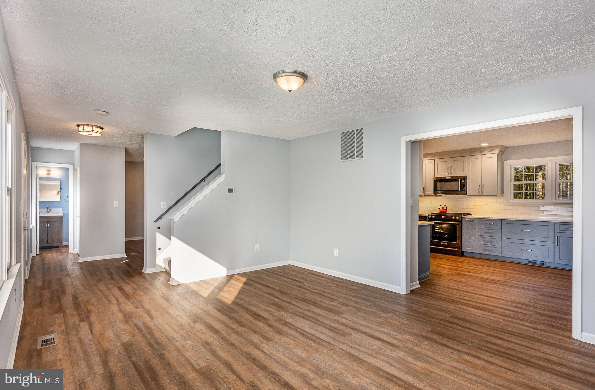 HUNTERS RUN - Residential