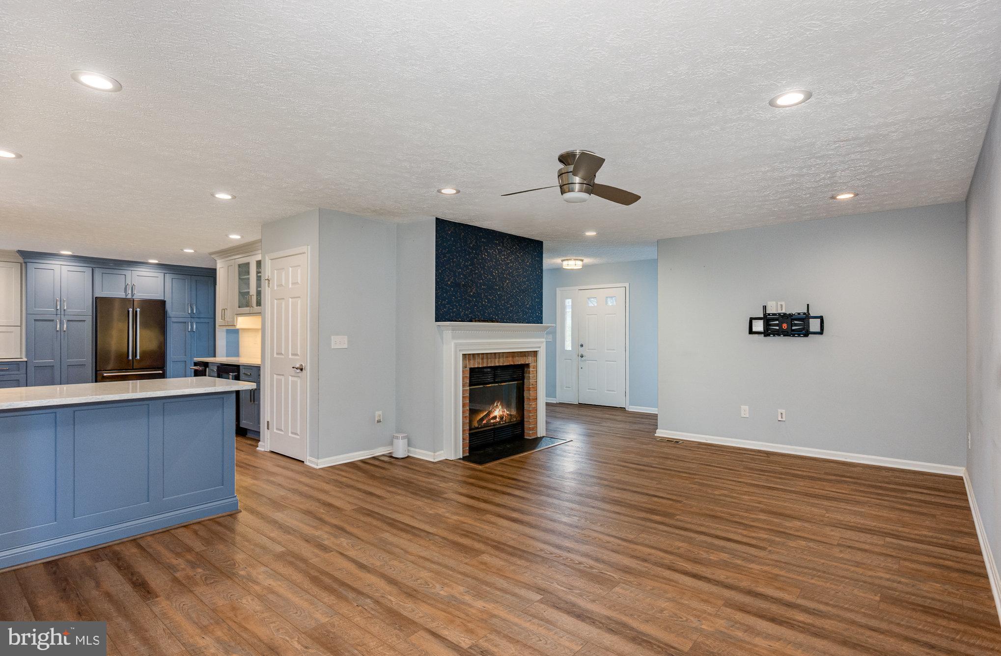 HUNTERS RUN - Residential