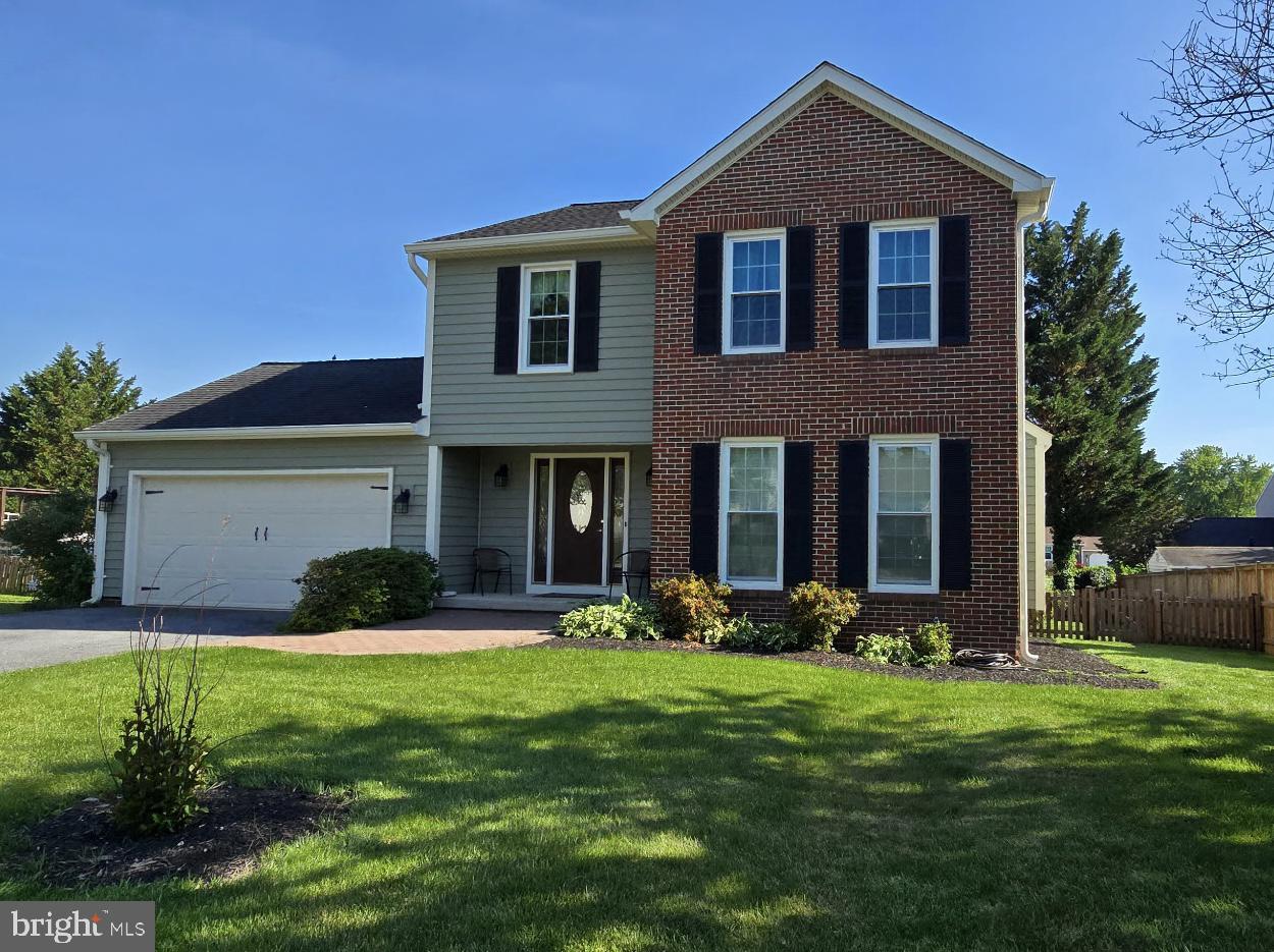 GLADE MANOR - Residential