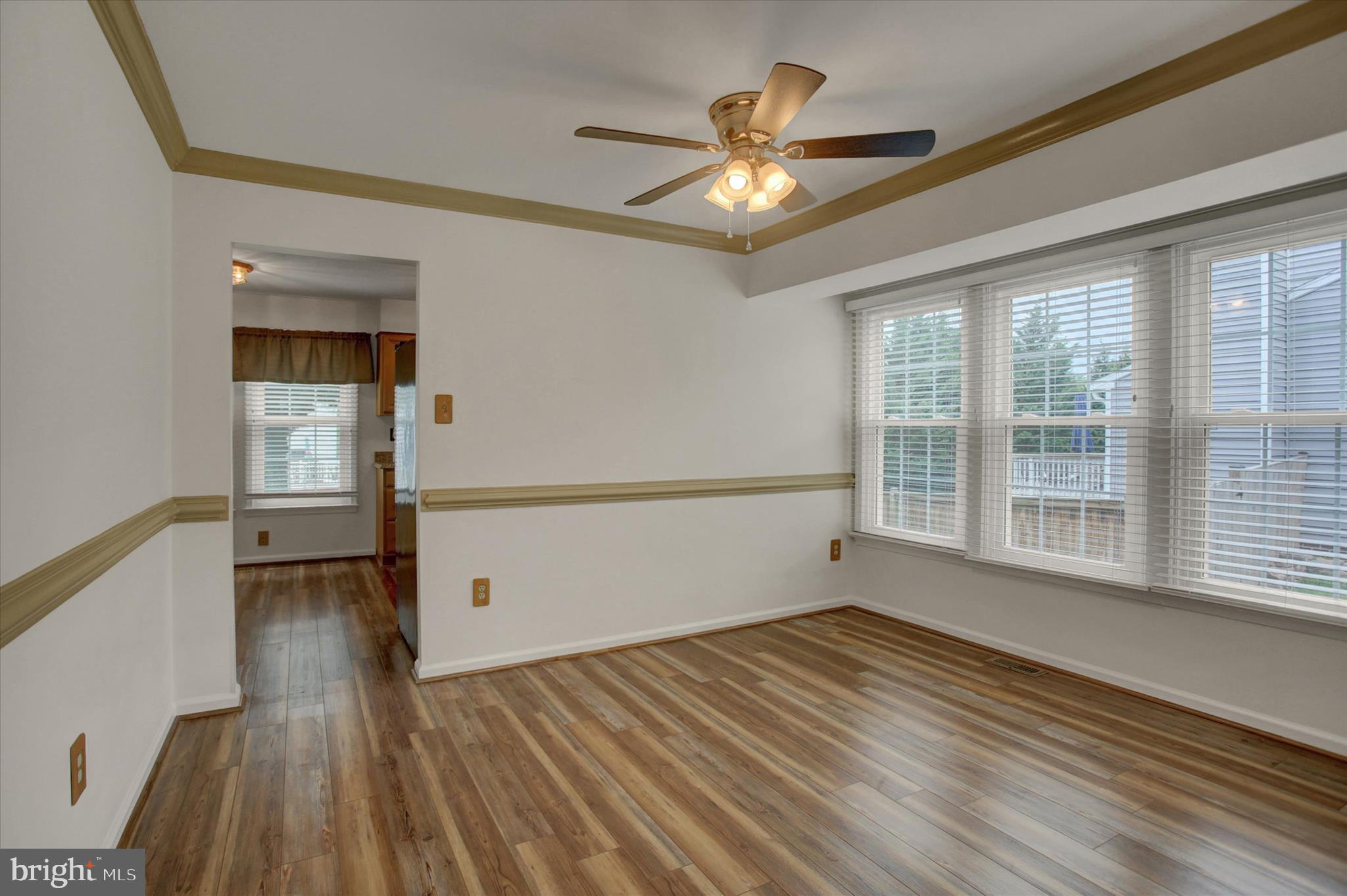 GLADE MANOR - Residential