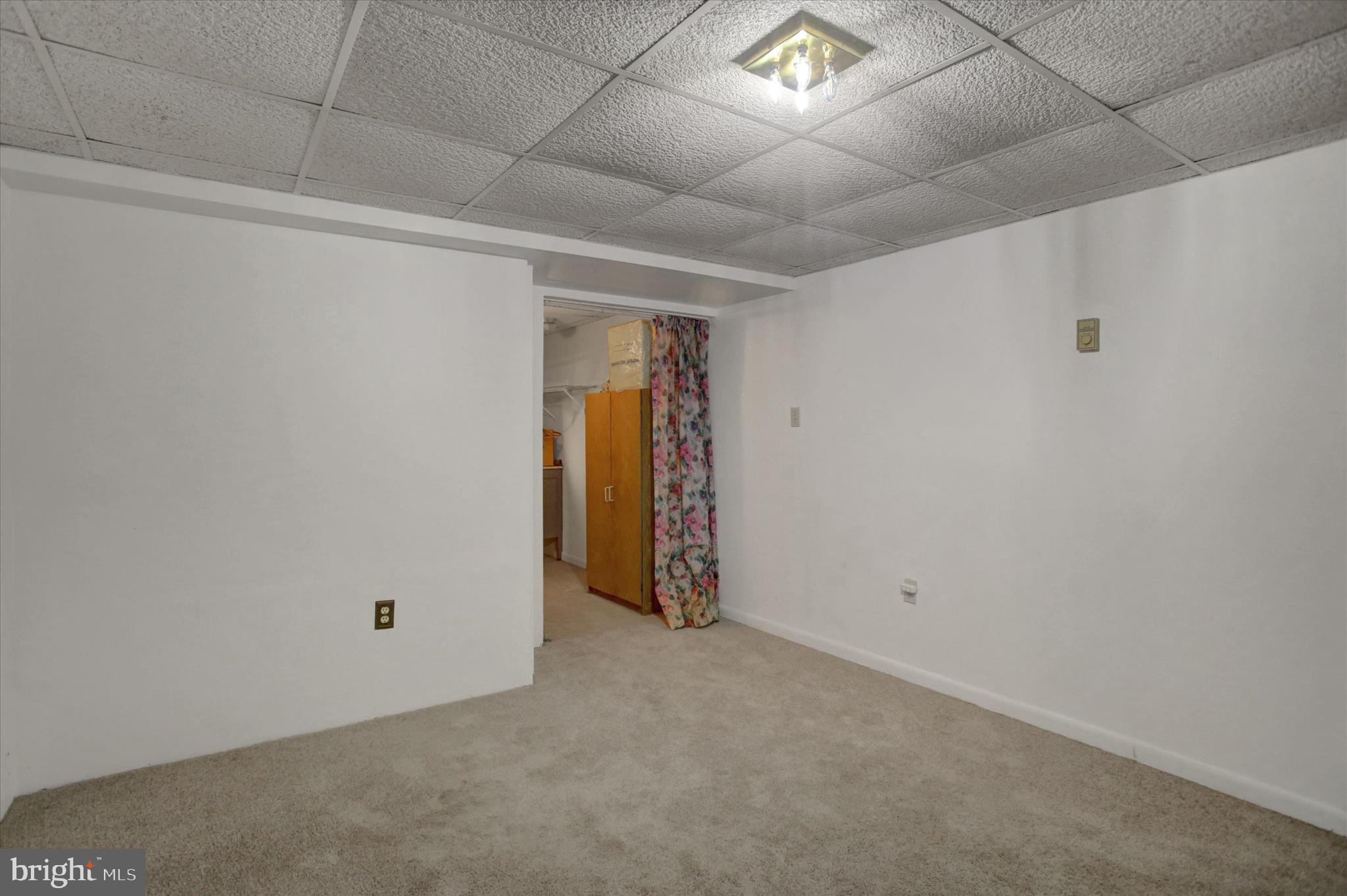 GLADE MANOR - Residential