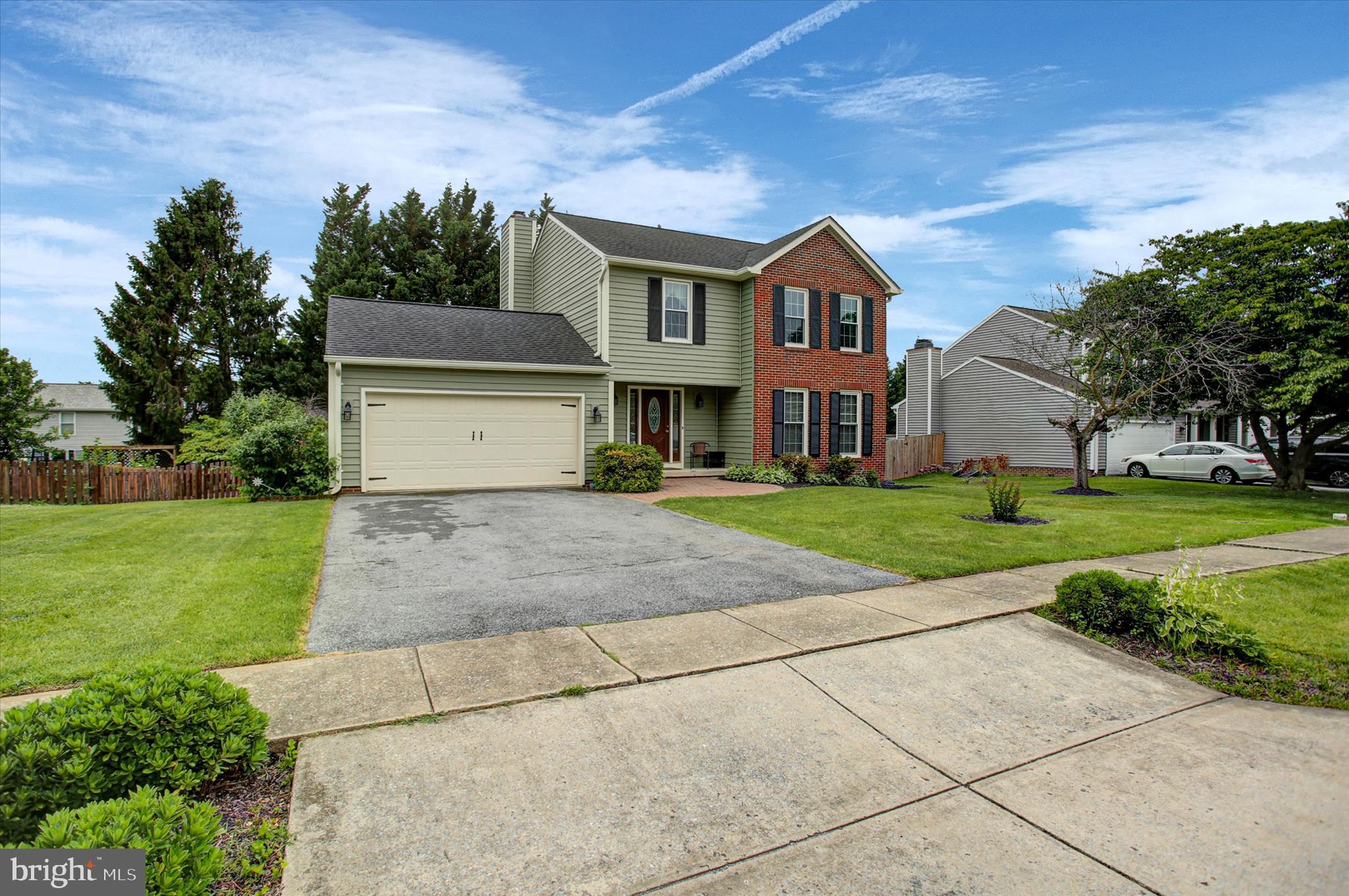 GLADE MANOR - Residential