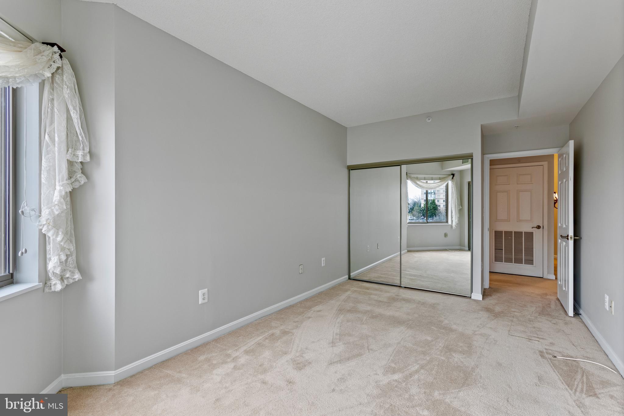 BLUE RIDGE AT LANSDOWNE WOODS - Residential