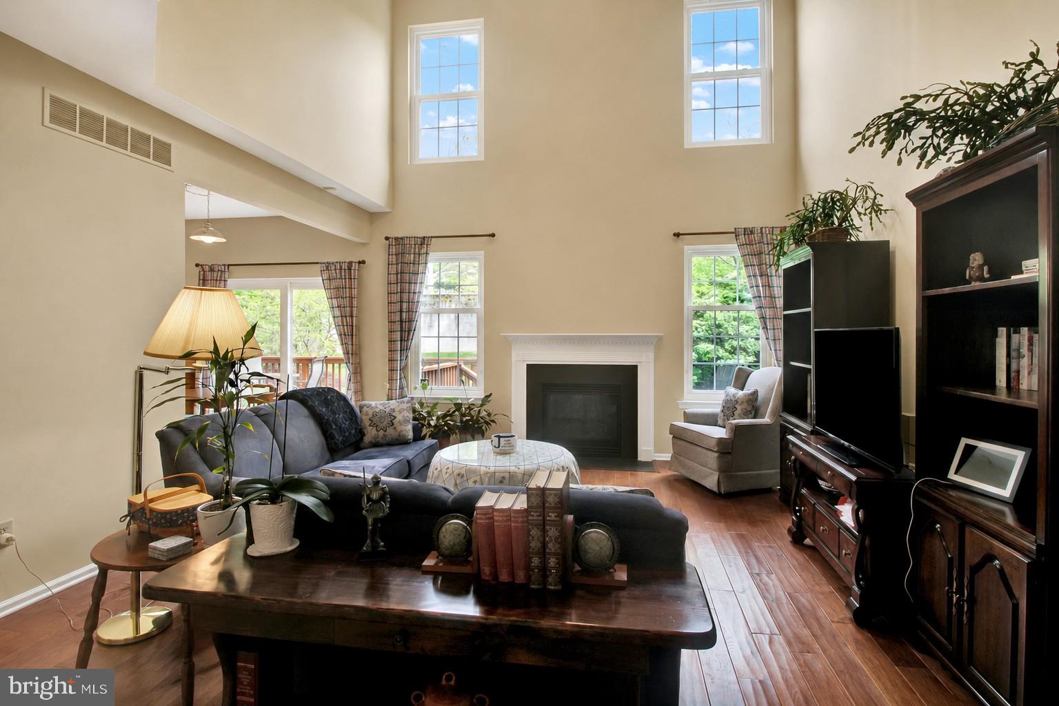 HAMPTON GREEN - Residential