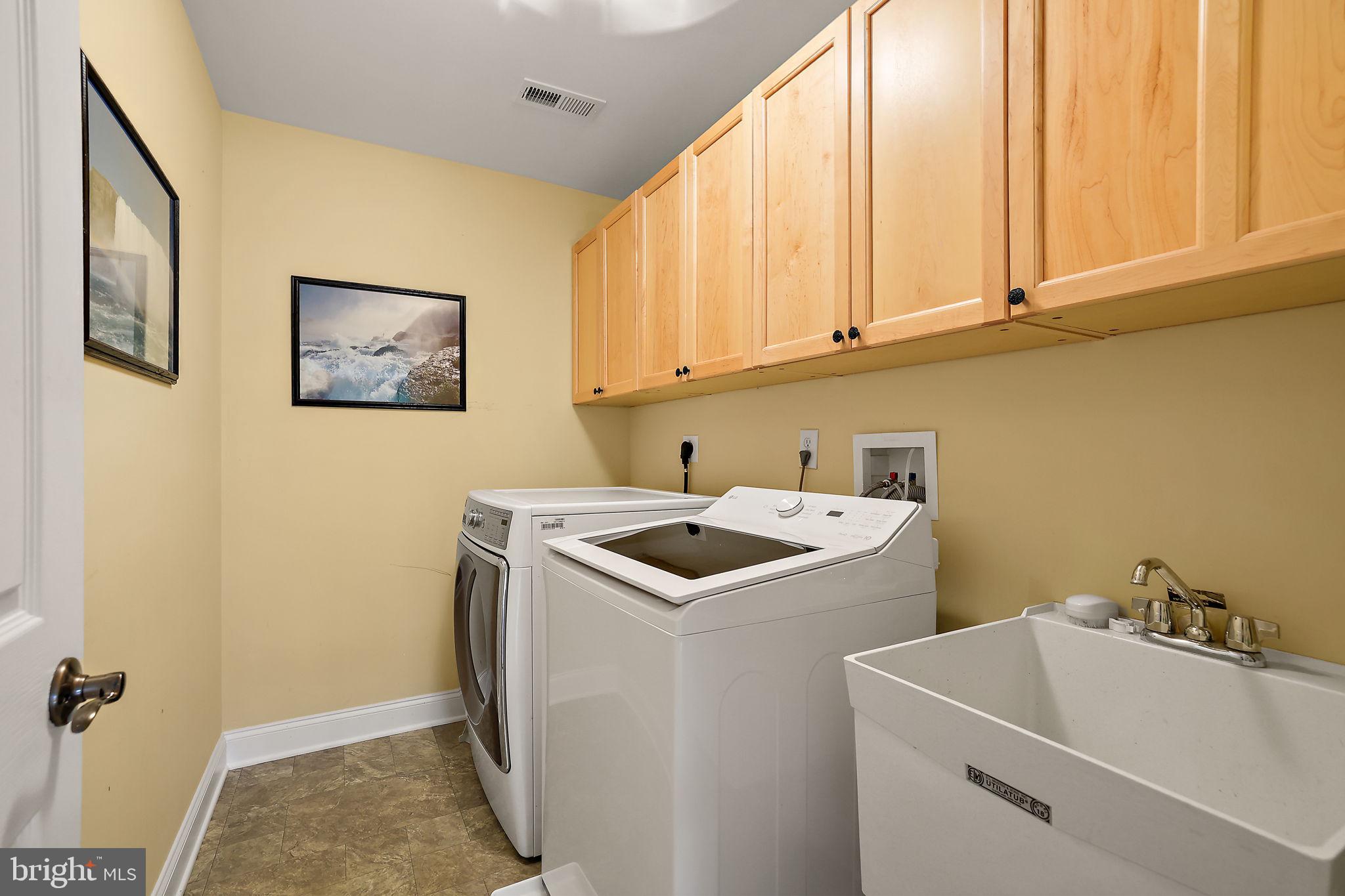 AUBURN HILLS - Residential