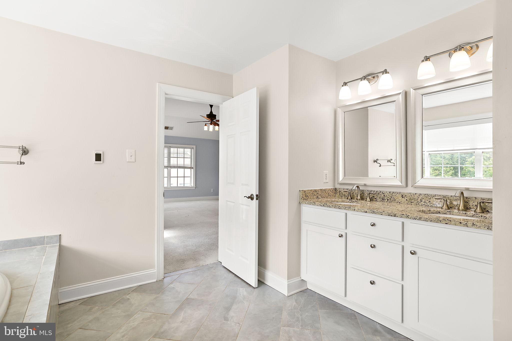 AUBURN HILLS - Residential