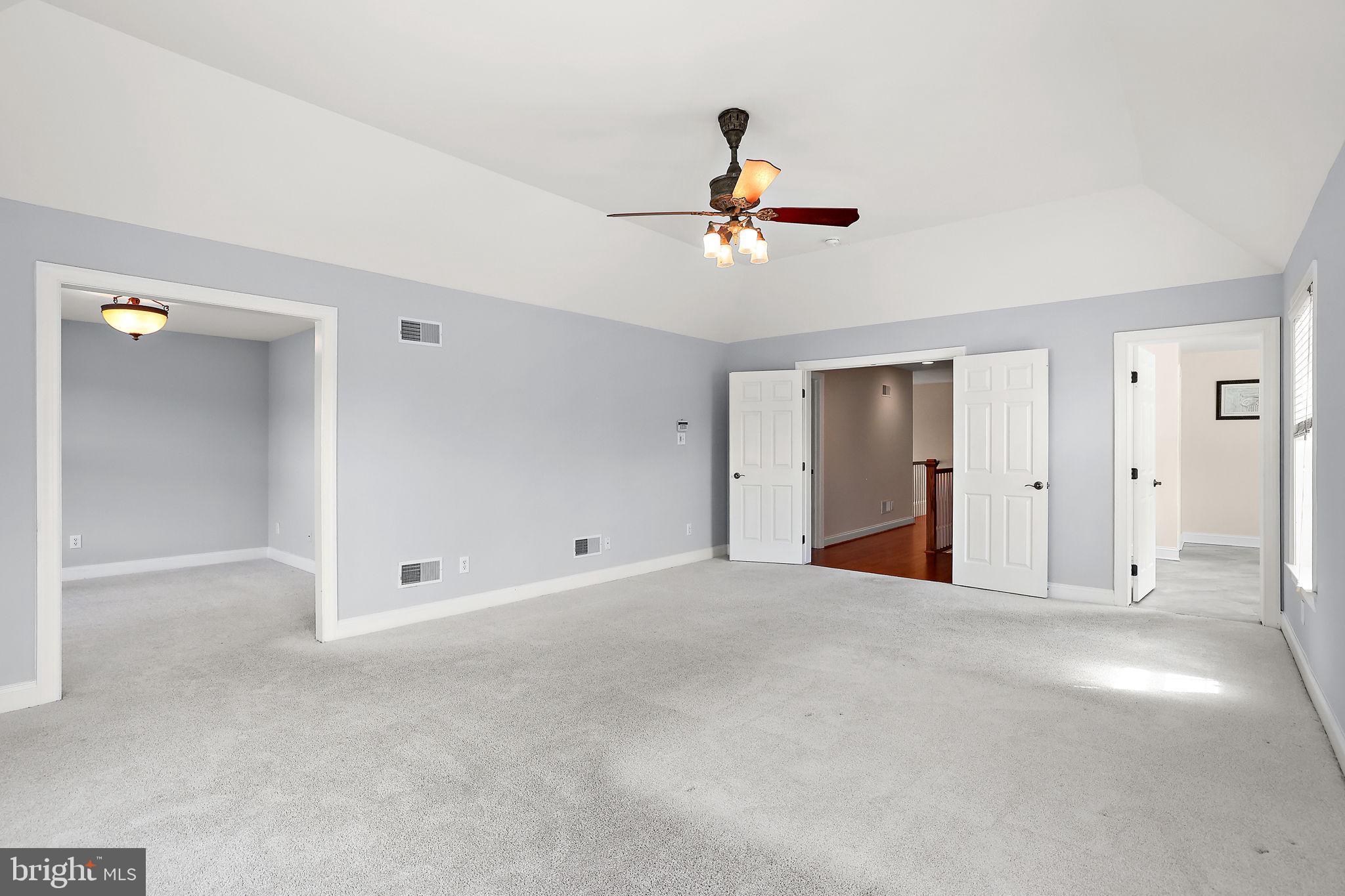AUBURN HILLS - Residential